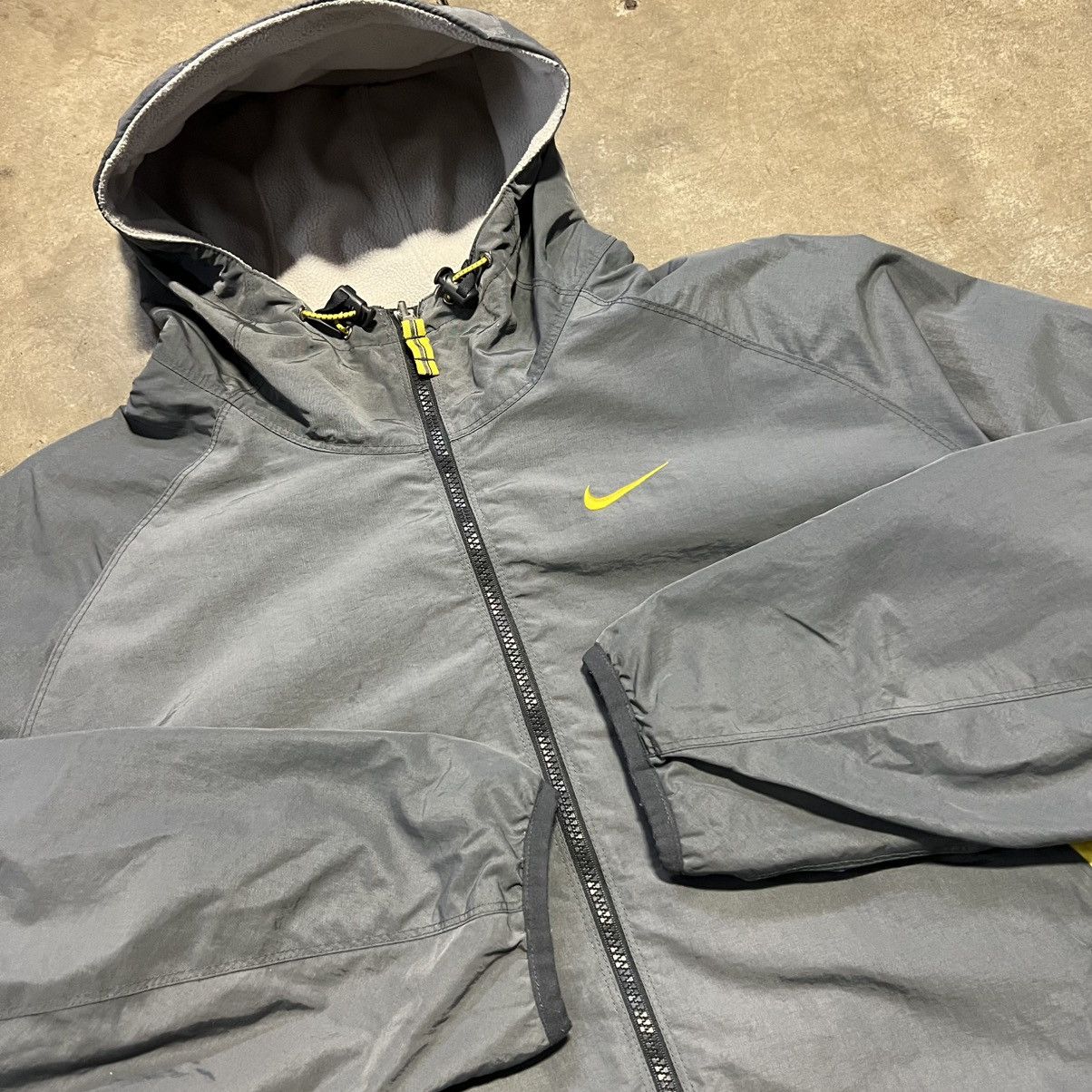 Nike × Vintage Vintage Nike Reversible Puffer Jacket Mini Swoosh Fleece Y2K Size US XL / EU 56 / 4 - 3 Thumbnail