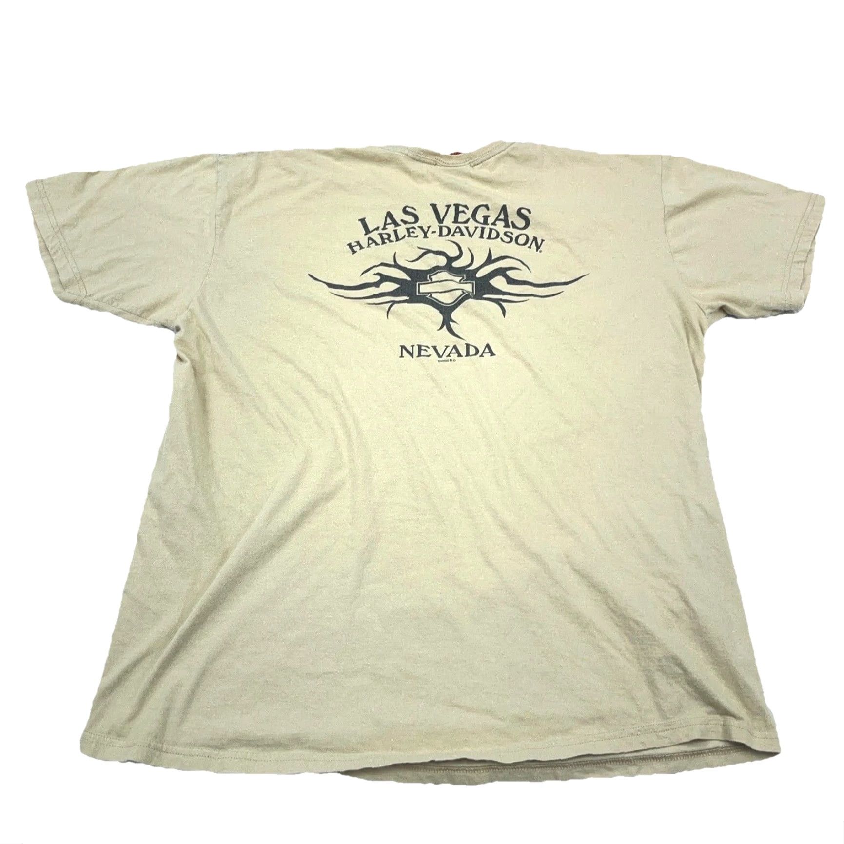 Harley Davidson VINTAGE Harley-Davidson Shirt XL Beige Graphic Tee Skull Tattoo Cyberpunk 2000s Mens Size US XL / EU 56 / 4 - 2 Thumbnail