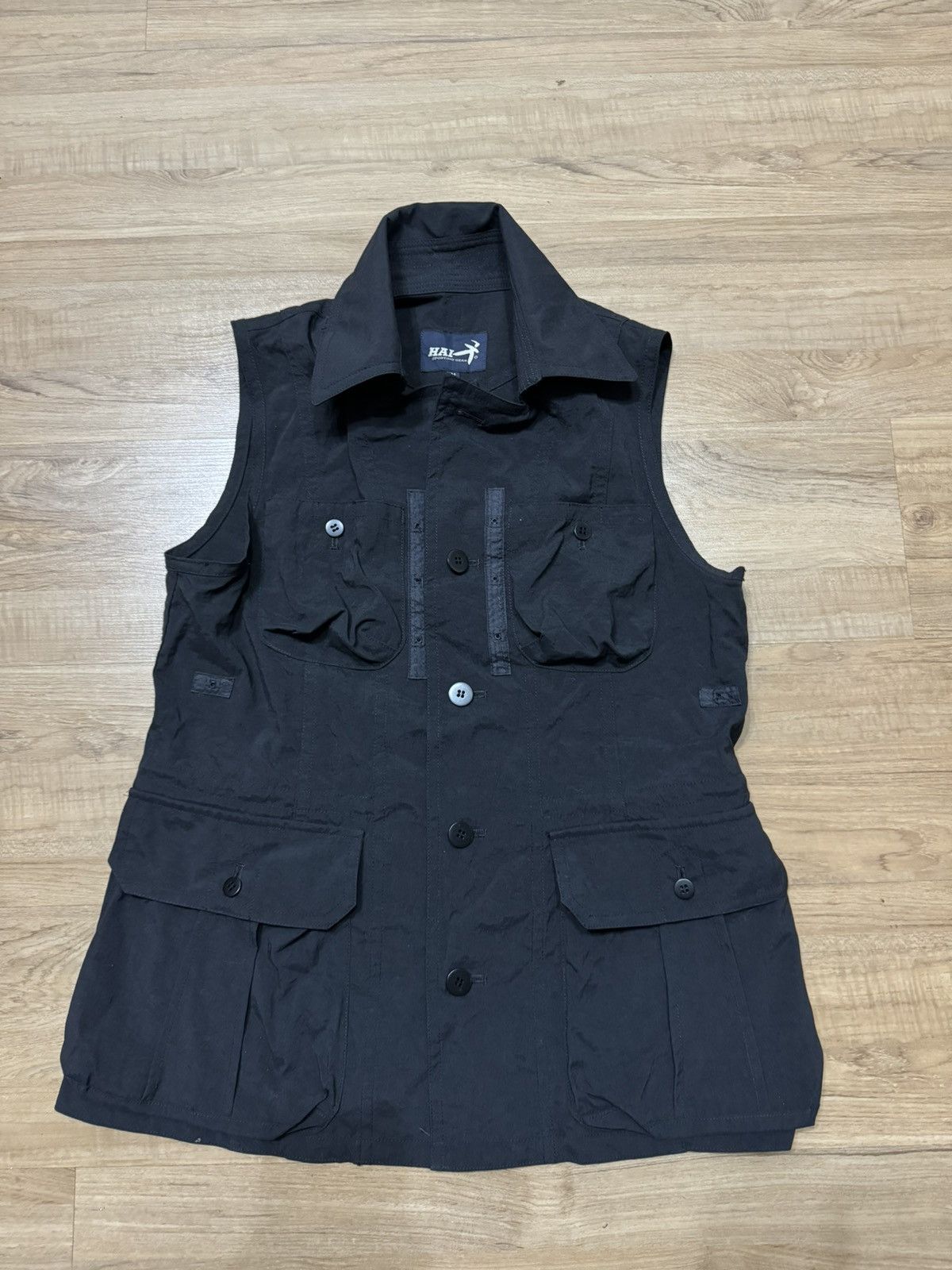 HAI SPORTING GEAR MULTIPOCKETS SLEEVELESS JACKET