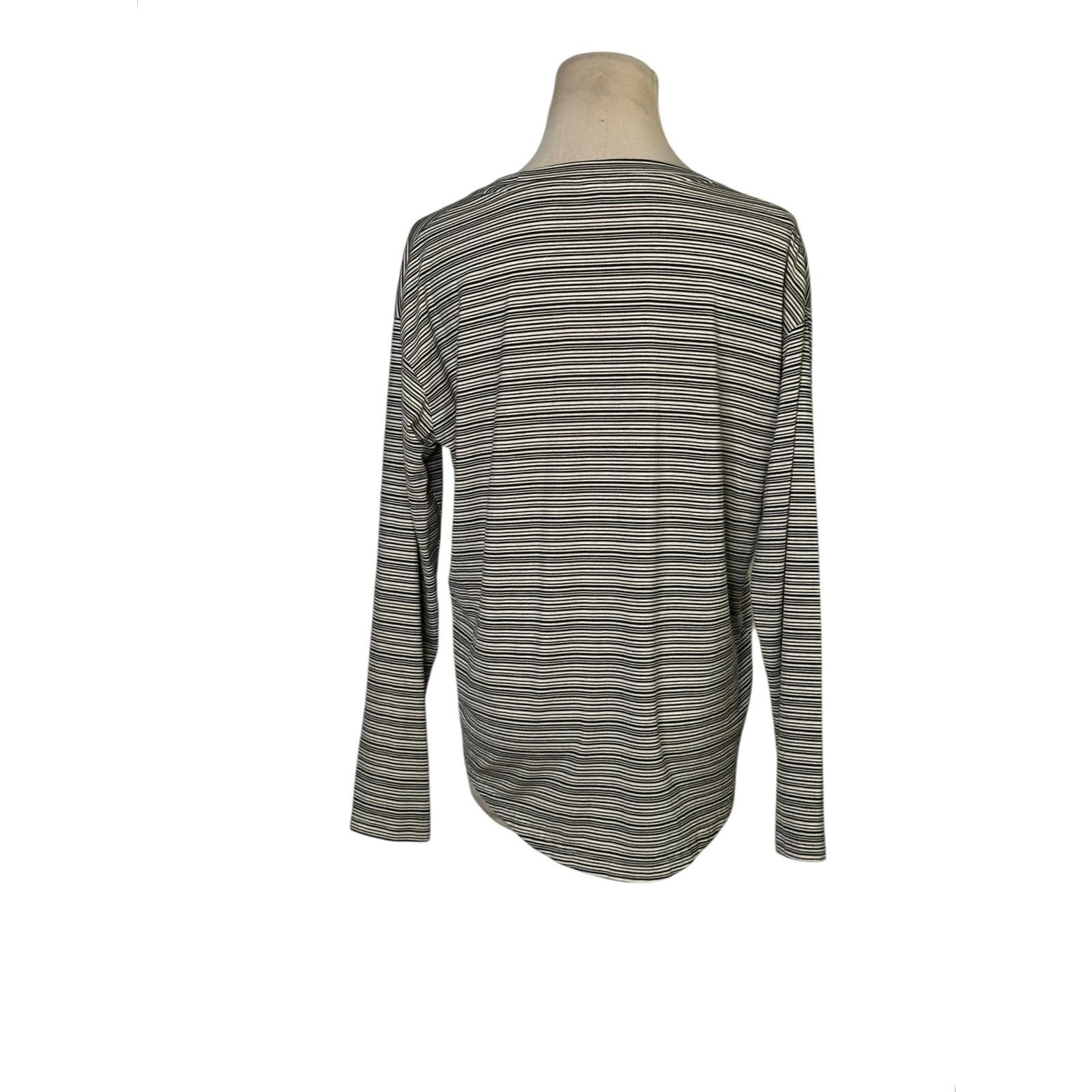 Athleta Athleta black white striped long sleeves t shirt size Small Size S / US 4 / IT 40 - 2 Thumbnail