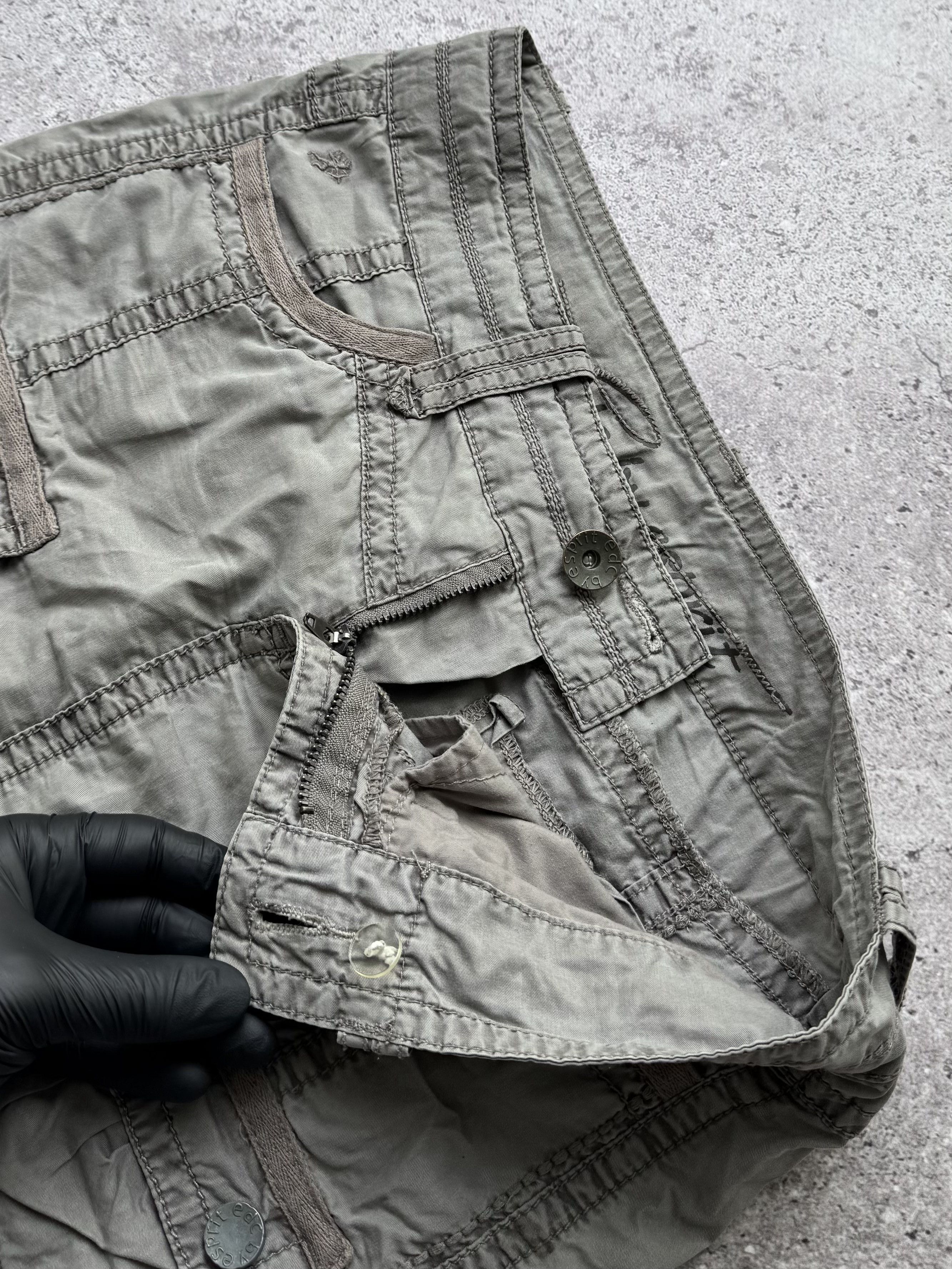 Vintage Y2K Khaki Cargo Mini Skirt Utility Pocket Low Rise (E8) Size 27" / US 4 / IT 40 - 5 Thumbnail