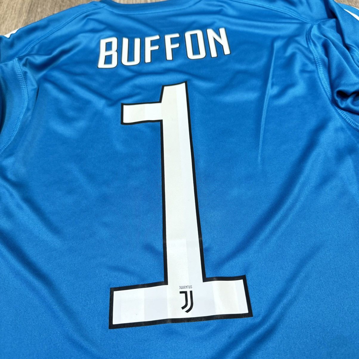 Adidas Juventus 2018 tim cup final player issue shirt #1 Buffon Size US S / EU 44-46 / 1 - 4 Thumbnail