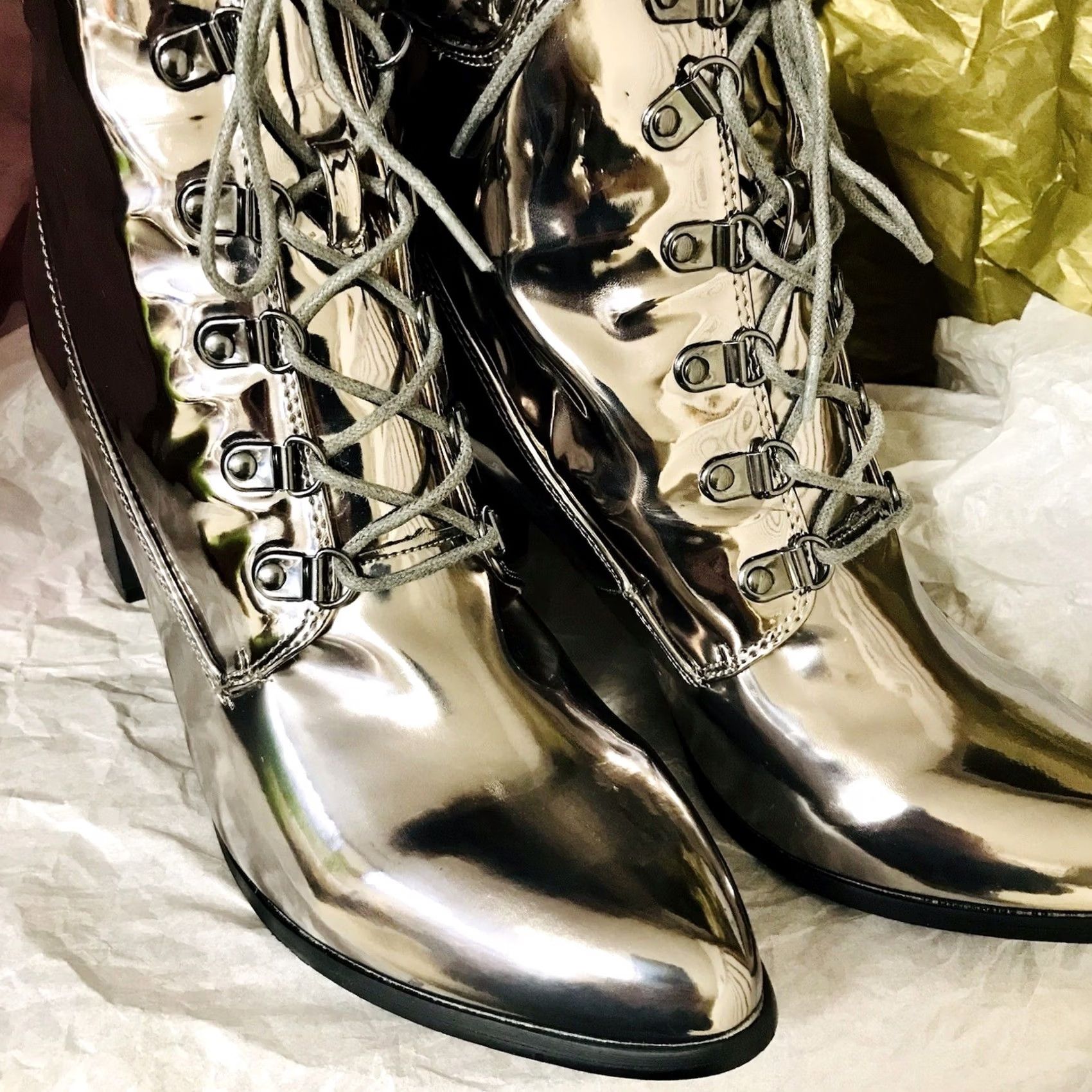 Vintage Chase + Chloe Women Metalic Chrome Silver Lace Up Block Heel Ankle Boots 10 (US) Silver Boots Women Shoes Party/Cocktail 80s Disco Space Clubwear Mens Size US 10 / IT 40 - 2 Thumbnail