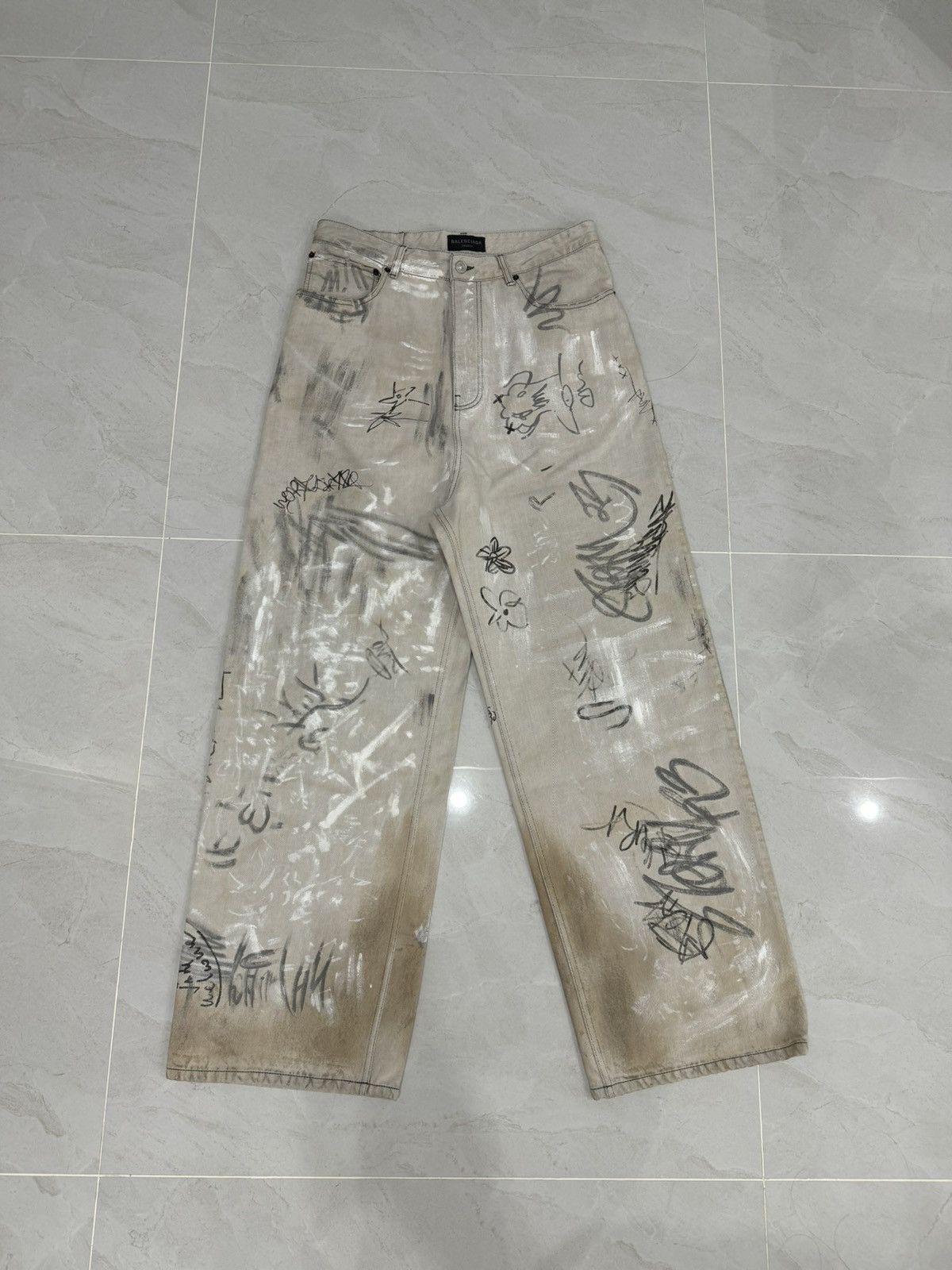 Balenciaga Balenciaga SS23 Graffiti Jeans Baggy Sz.L Size US 36 / EU 52 - 8 Thumbnail