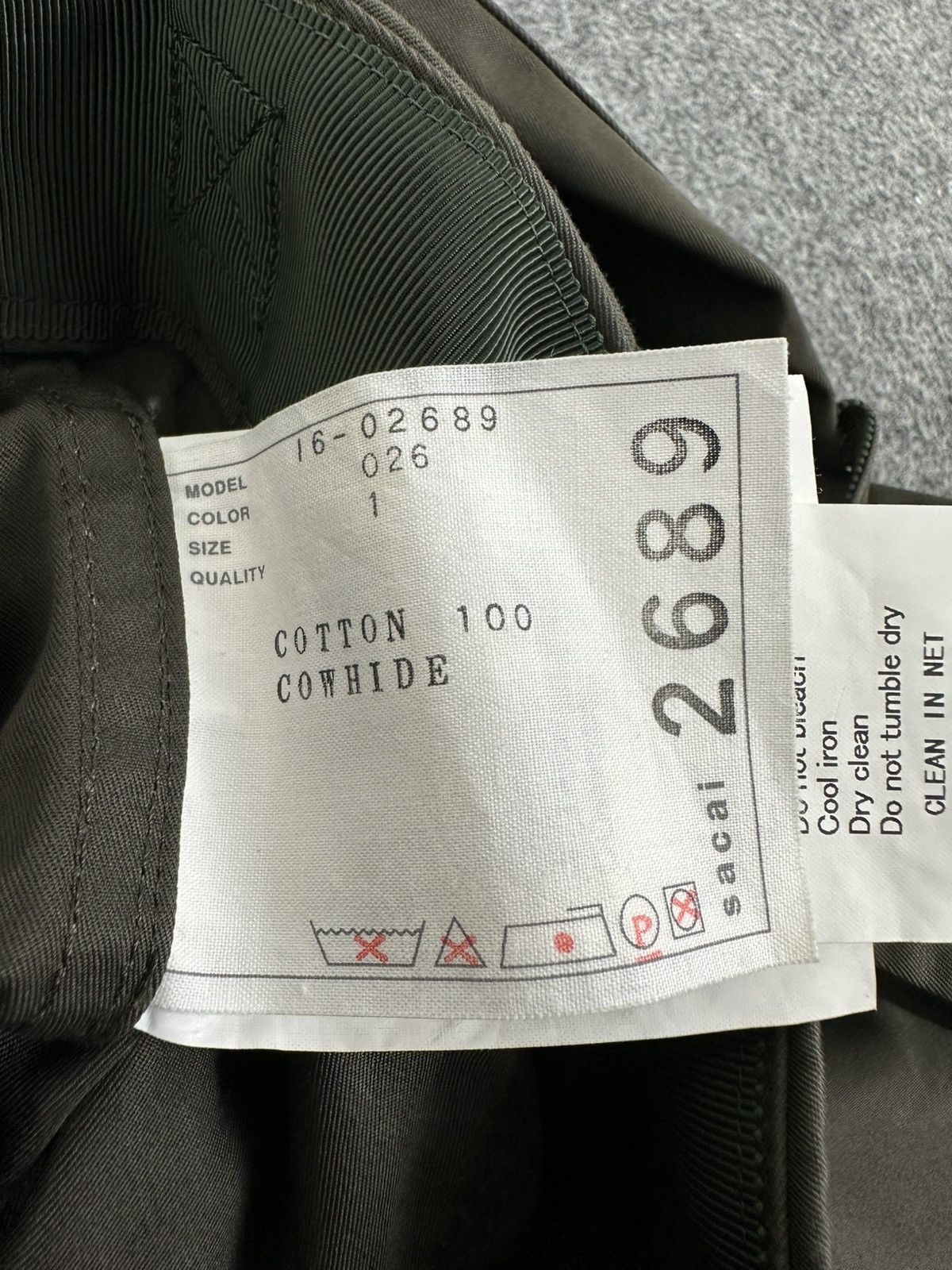 Sacai Sacai - Military Cargo Bondage Pants in Army Green Size 28" / US 6 / IT 42 - 13 Thumbnail