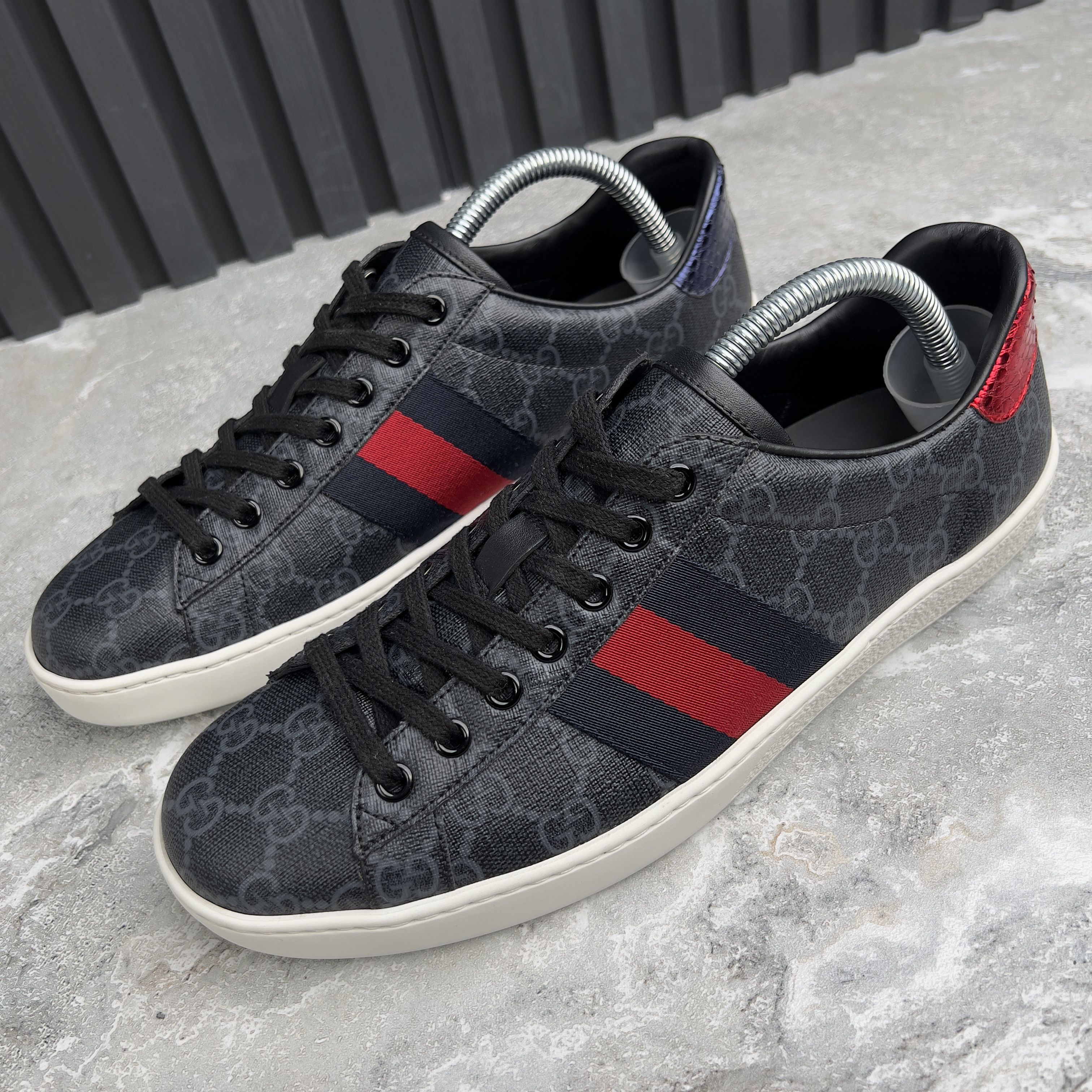 Gucci Gucci Ace Web GG Monogram Supreme Sneakers Leather Size US 7.5 / EU 40-41 - 1 Thumbnail