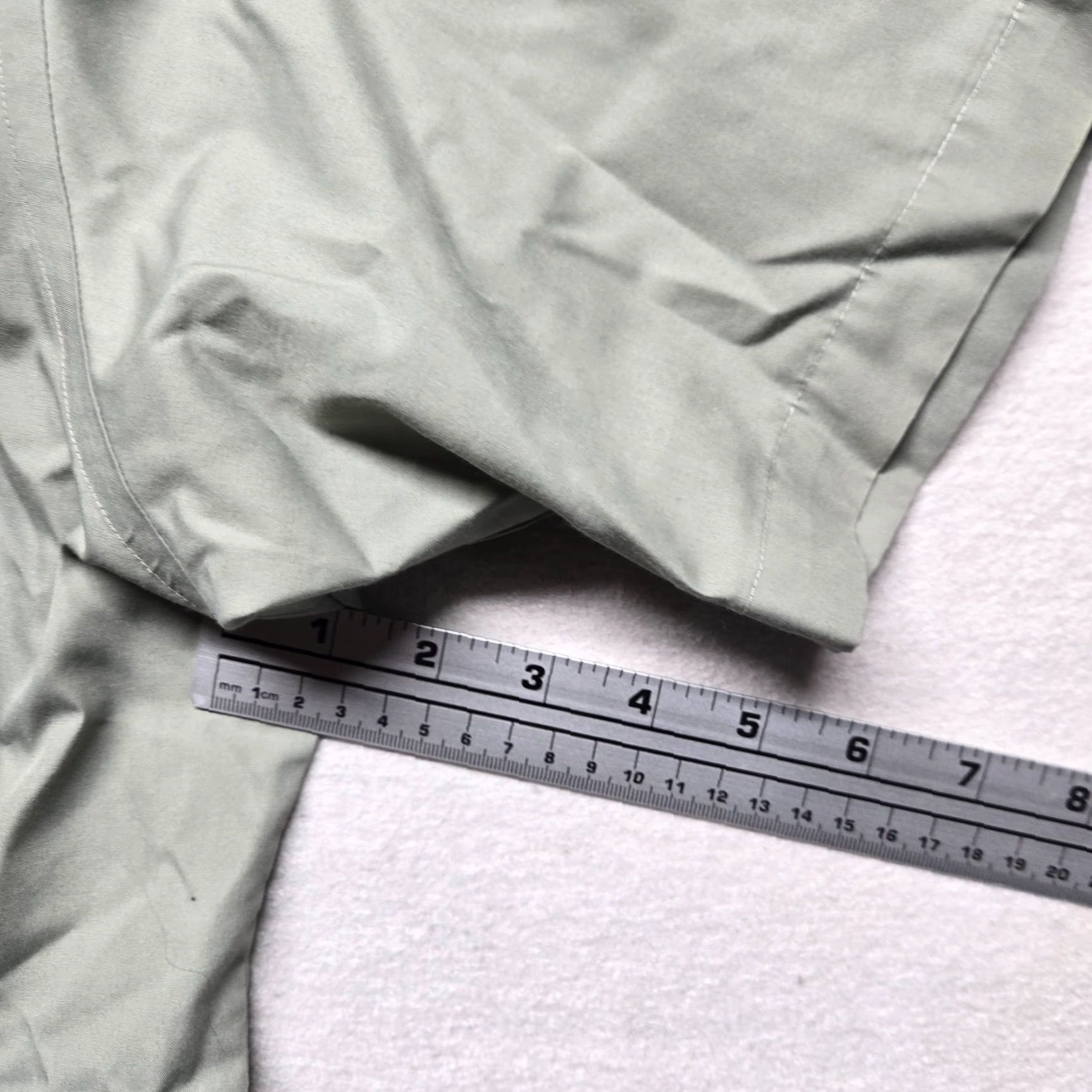 Vintage Barrington Gray Long Sleeve Button Up Dress Shirt Adult Men's 17.5 Wrinkle Free Classic Fit Size US XL / EU 56 / 4 - 5 Thumbnail