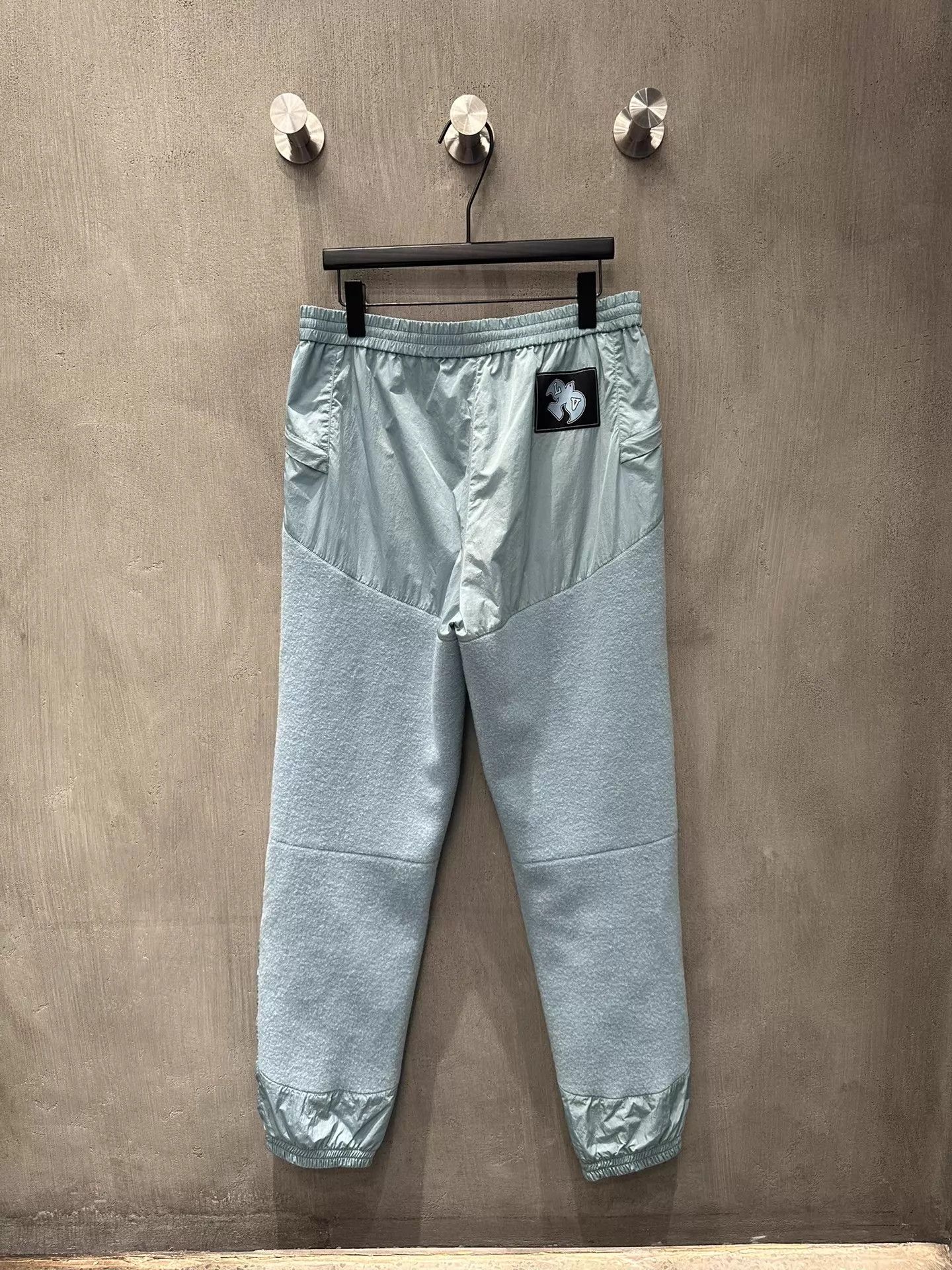 Louis Vuitton LV merino wool panel joggers XL 99 new Size 30" / US 8 / IT 44 - 2 Thumbnail
