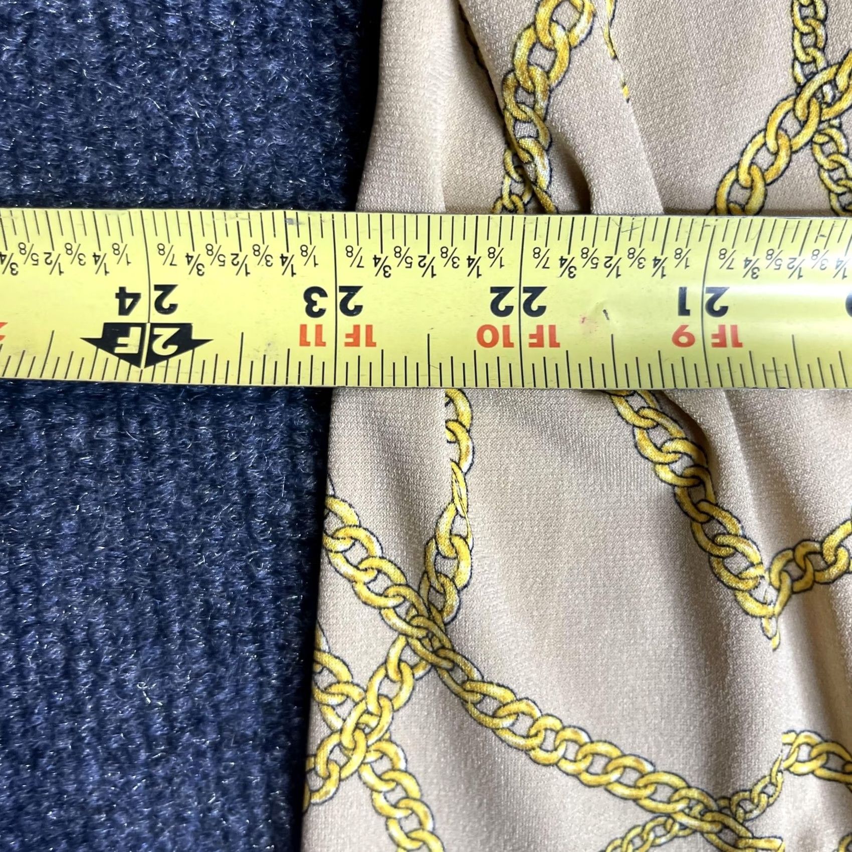 Michael Kors Michael Kors Shirt Womens 2X Tan Chain Print Zip Front Tunic Top Blouse Geometric Tunic Long Sleeve V-Neck Plus Size 2X Women's Size XXL / US 16-18 / IT 52-54 - 5 Thumbnail