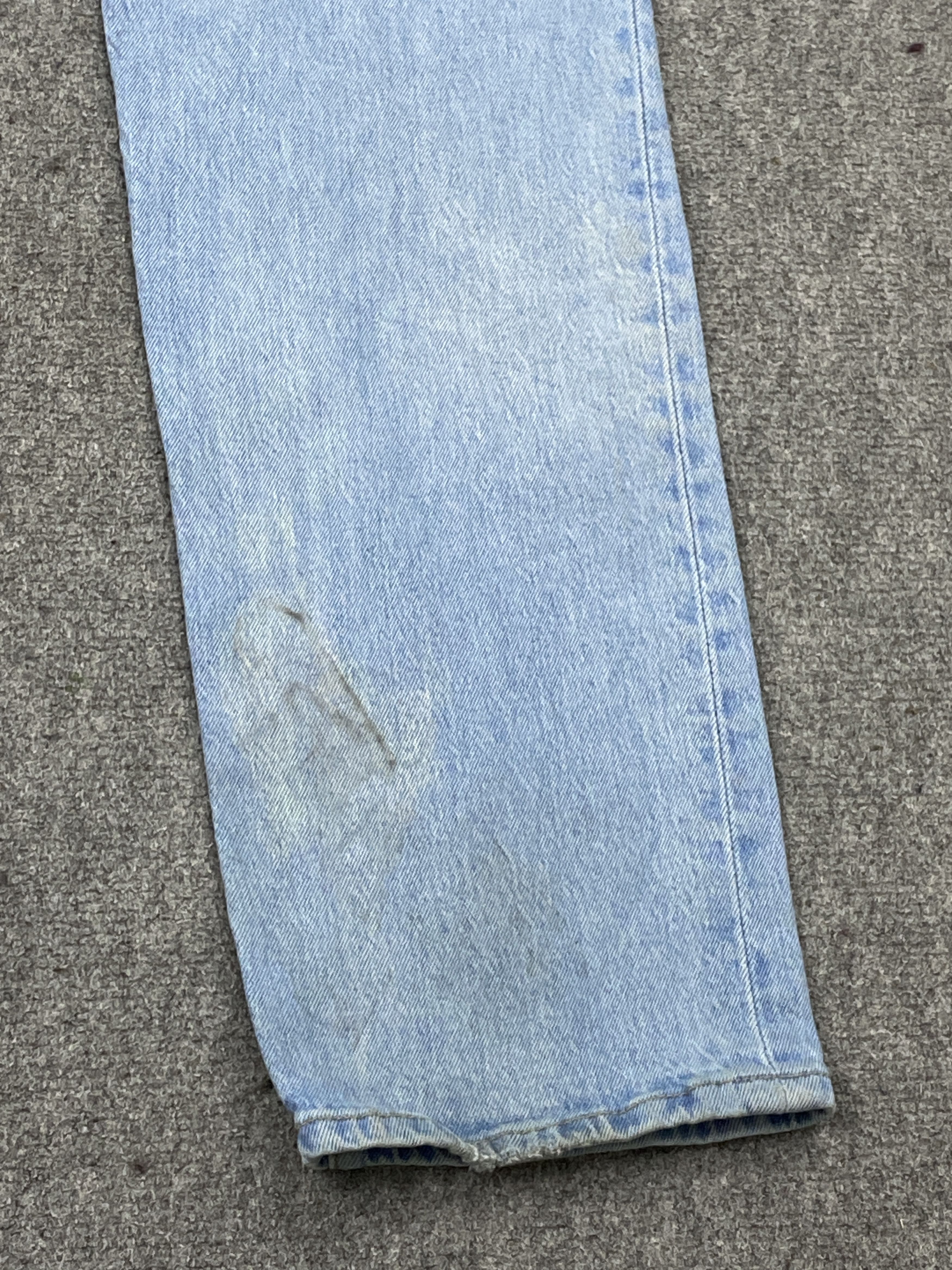 Levi's Vintage Levis 501 Light Wash Blue Jeans DP2755 Size US 32 / EU 48 - 20 Thumbnail