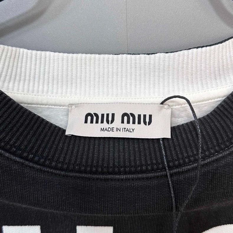 Prada Black Logo Crop Hoodie from MIUMIU -2505 Size L / US 10 / IT 46 - 5 Thumbnail