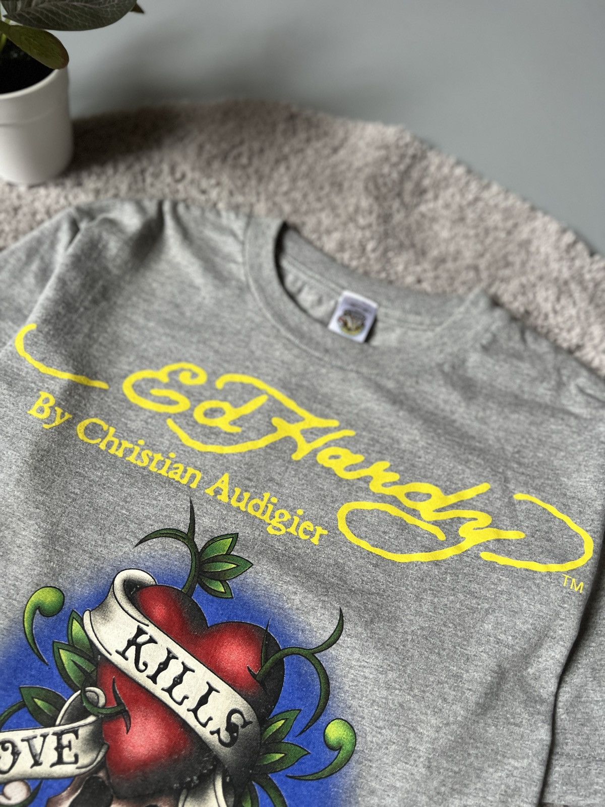 Ed Hardy × Vintage Vintage Ed Hardy Kill Love Brilliant T shirt Y2k Style Size US L / EU 52-54 / 3 - 4 Thumbnail