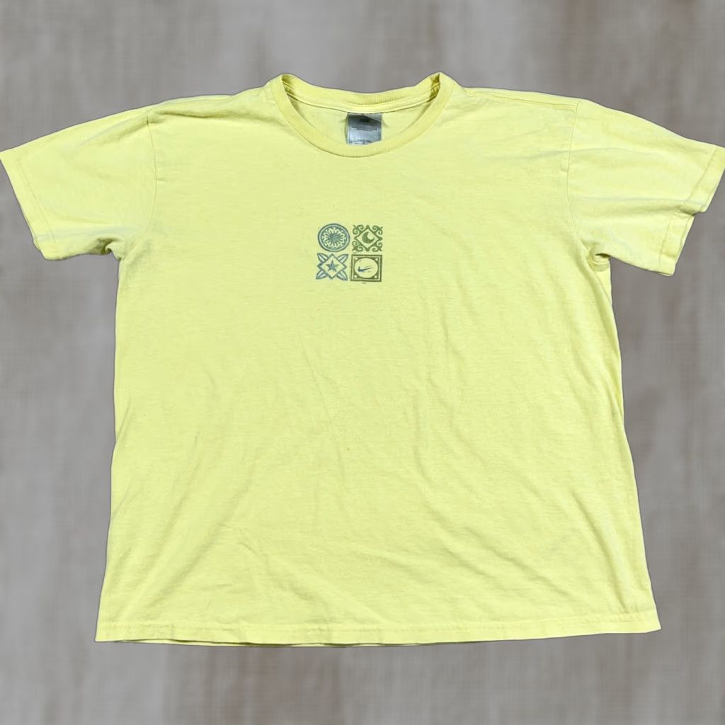 Nike VINTAGE Nike Shirt Women XL Yellow Tee Elements Logo USA Modern Sports Size XL / US 12-14 / IT 48-50 - 1 Thumbnail