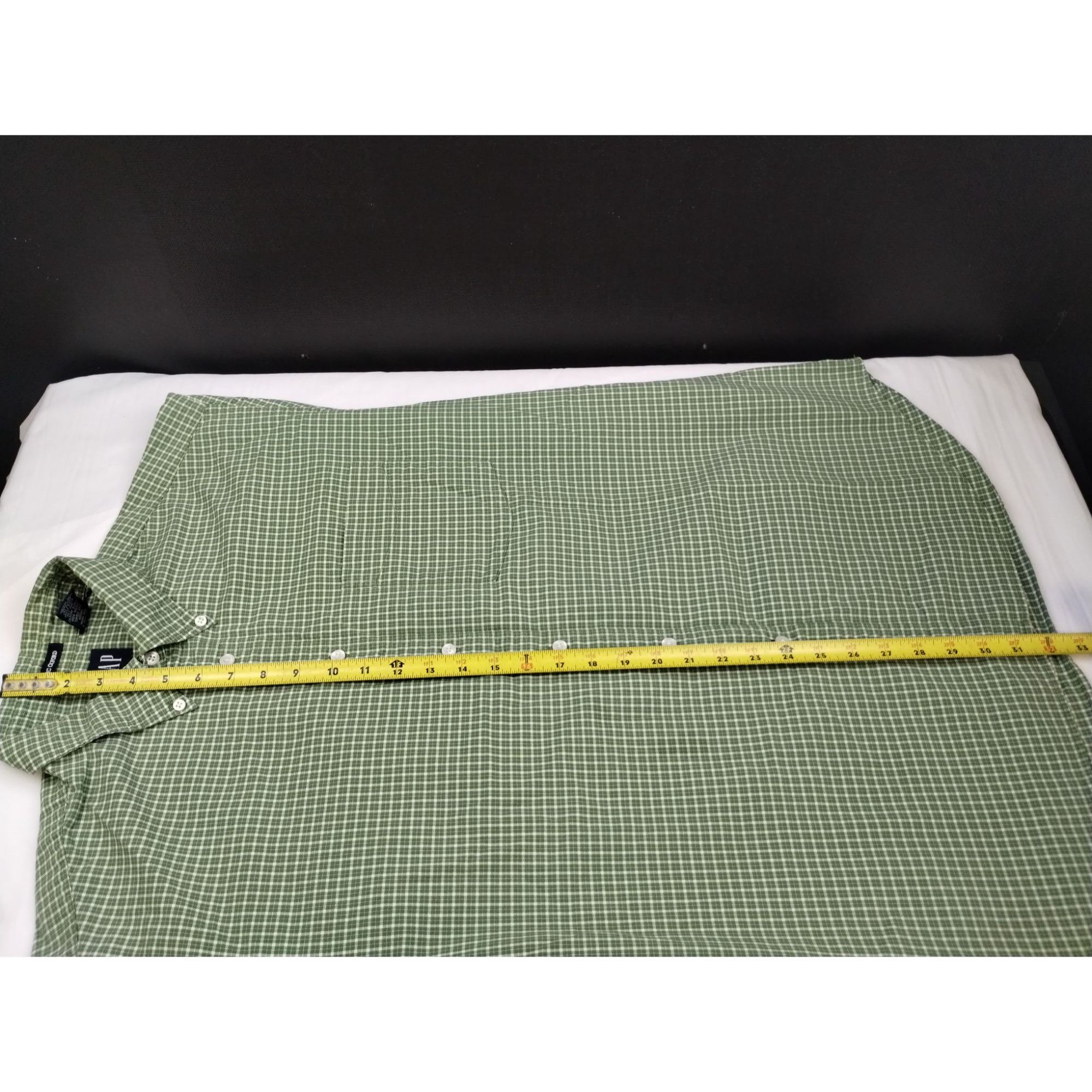 Gap Gap Men's Green Classic Oxford Shirt/Button Size L SKU 3988 Size US L / EU 52-54 / 3 - 9 Thumbnail