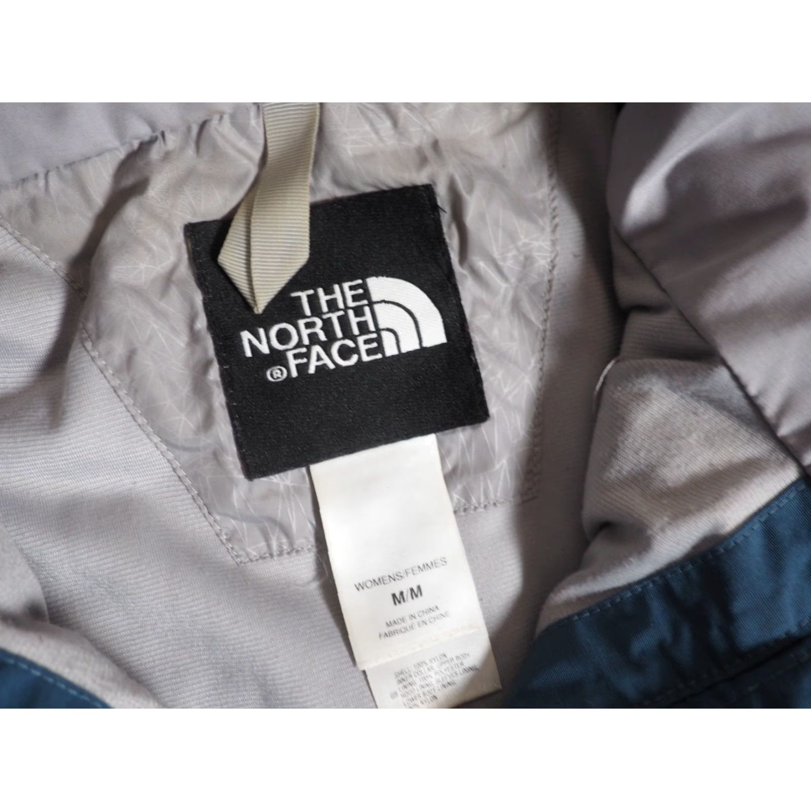 The North Face VINTAGE The North Face Jacket Windbreaker Hooded TNF Hyvent Blue Outdoor Ski Hiking M Women Medium Size M / US 6-8 / IT 42-44 - 6 Thumbnail