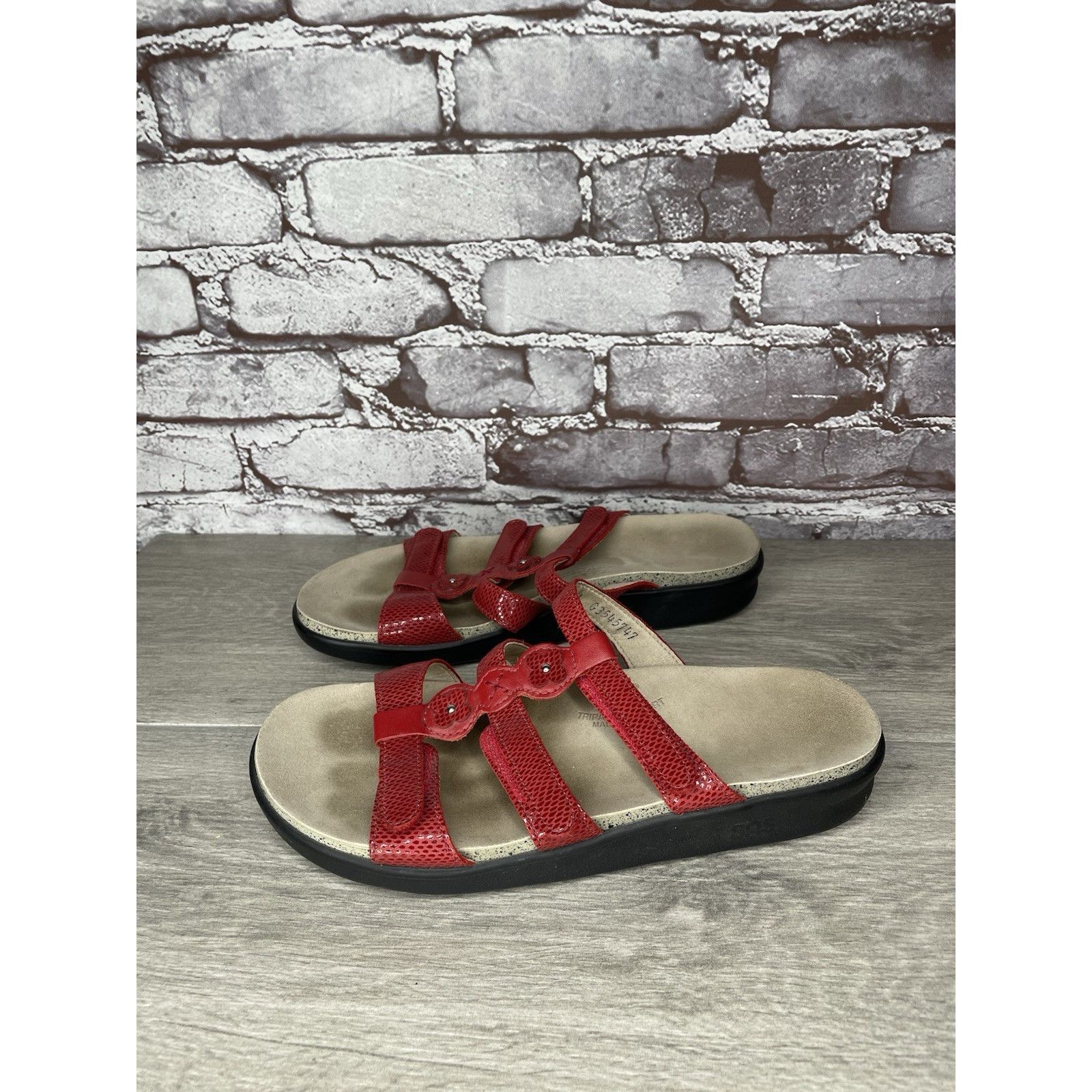 Other SAS Naples Red Leather Snakeskin Embossed 3 Strap Sandals Wo Size US 9.5 / IT 39.5 - 19 Thumbnail