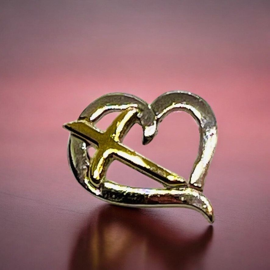 Vintage Mother's Heart Pin-Silver & Gold Tone-Religious-Card-Gift Size ONE SIZE - 5 Thumbnail