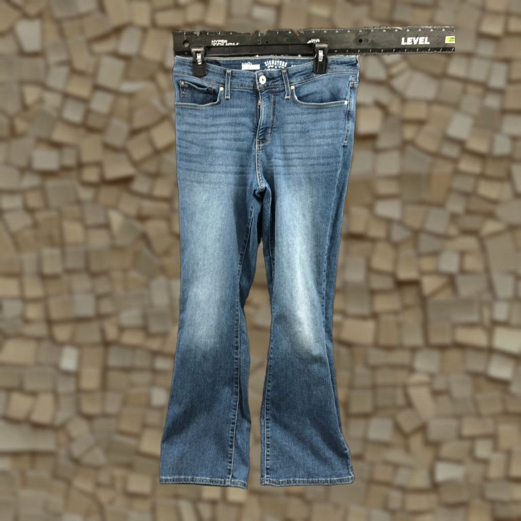 Levi's Levi's Jeans Bootcut Shaping 5-Pocket Blue Medium Wash 29in Inseam Womens Size 10 Regular Size 32" / US 10 / IT 46 - 1 Thumbnail