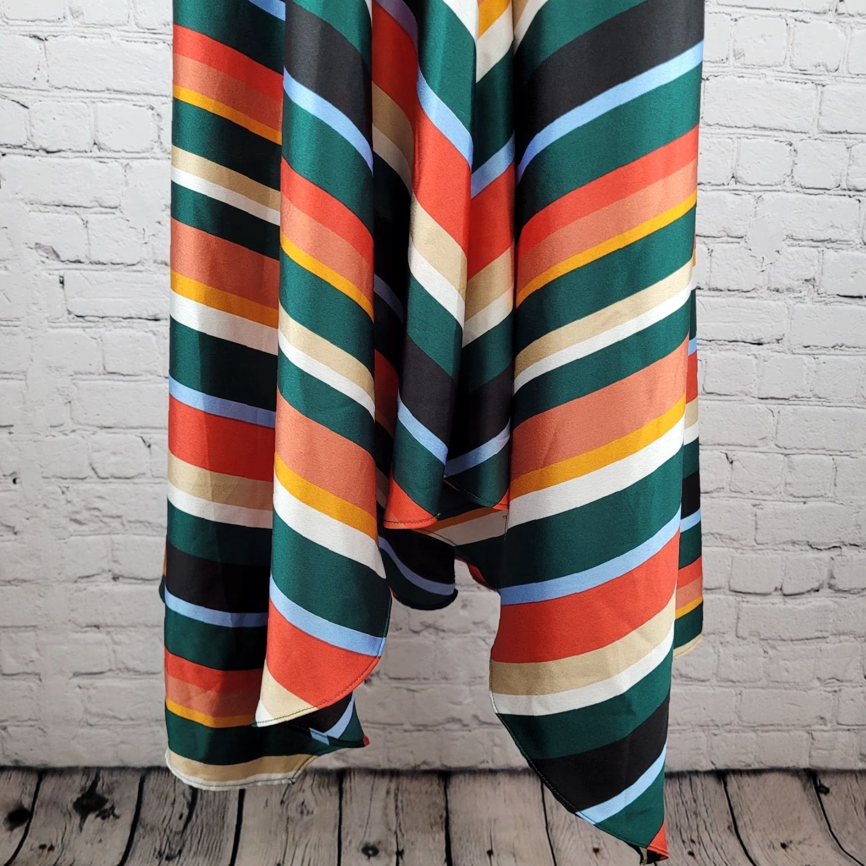 Lulus Lulus Multicolor Striped Silky Satin V-Neck Halter Tie Backless Dress Medium M Size M / US 6-8 / IT 42-44 - 6 Thumbnail