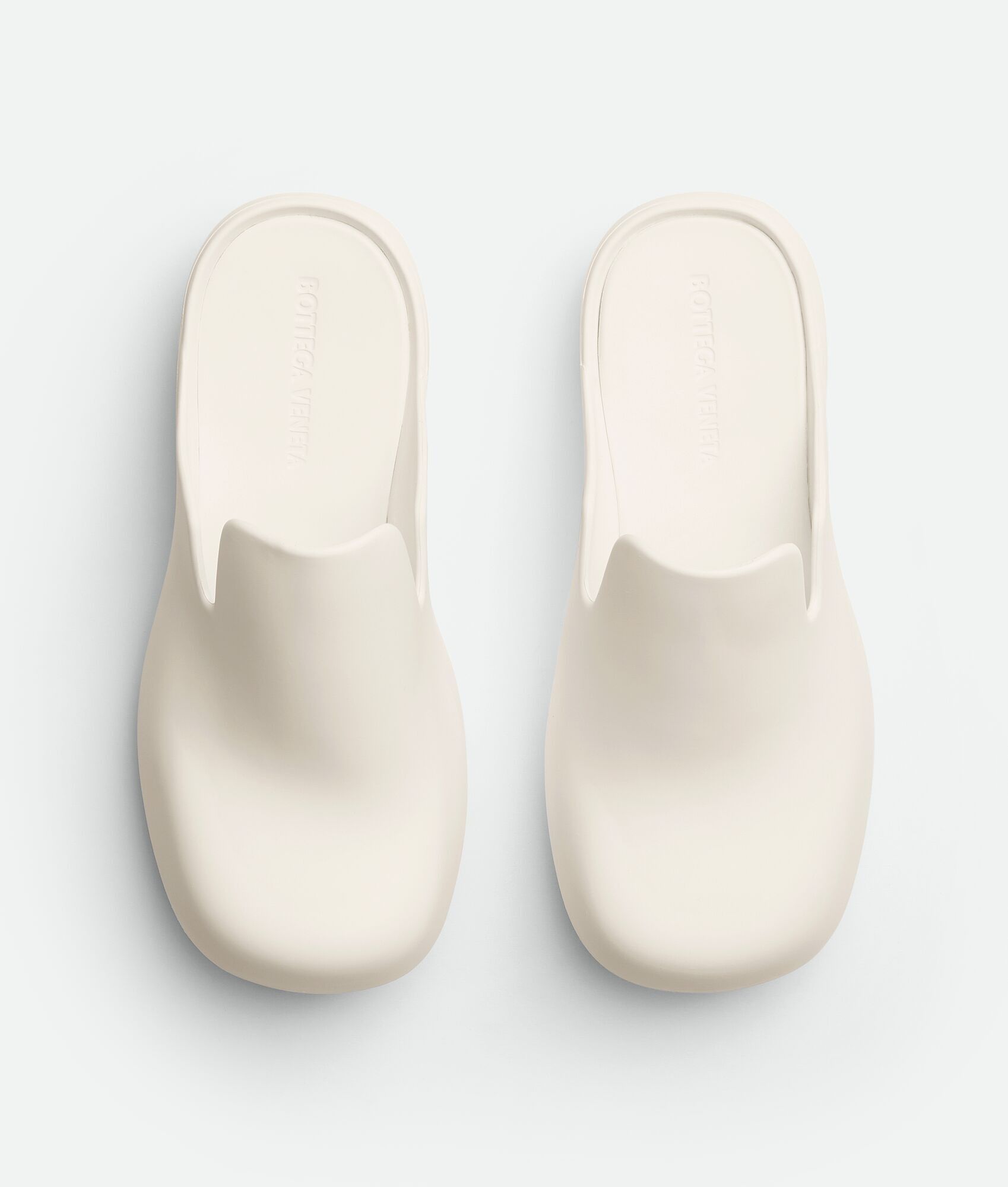 Bottega Veneta o1loc1c0925 734548 Rubber Flash Clogs in Chalk Size US 11 / IT 41 - 4 Thumbnail