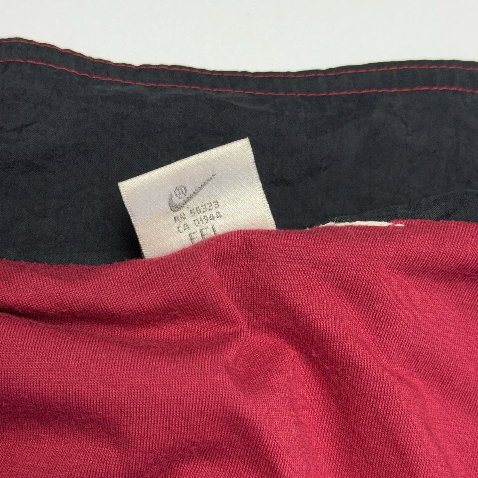Nike Vintage 90s Nike Windbreaker Jacket Mens Small 23x25 Red Ful Size US S / EU 44-46 / 1 - 7 Thumbnail