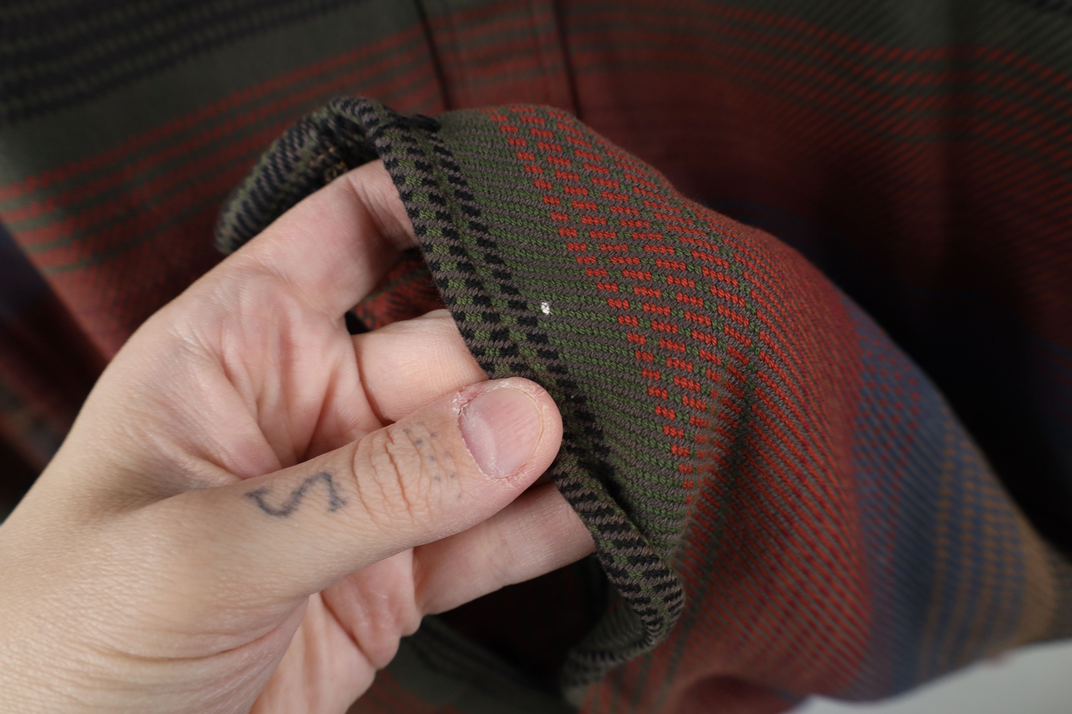 Vintage Vintage 90s Streetwear Heavy Button Shirt Rainbow Striped Size US XXL / EU 58 / 5 - 5 Thumbnail