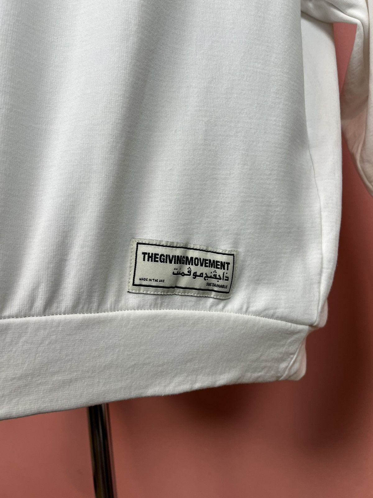 Other The giving movement sustainable uae sweatshirt oversized Size US S / EU 44-46 / 1 - 5 Thumbnail