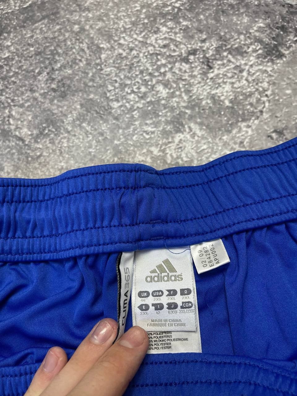 Adidas × Chelsea Soccer CHELSEA SHORTS VINTAGE ADIDAS Size US 38 / EU 54 - 4 Thumbnail