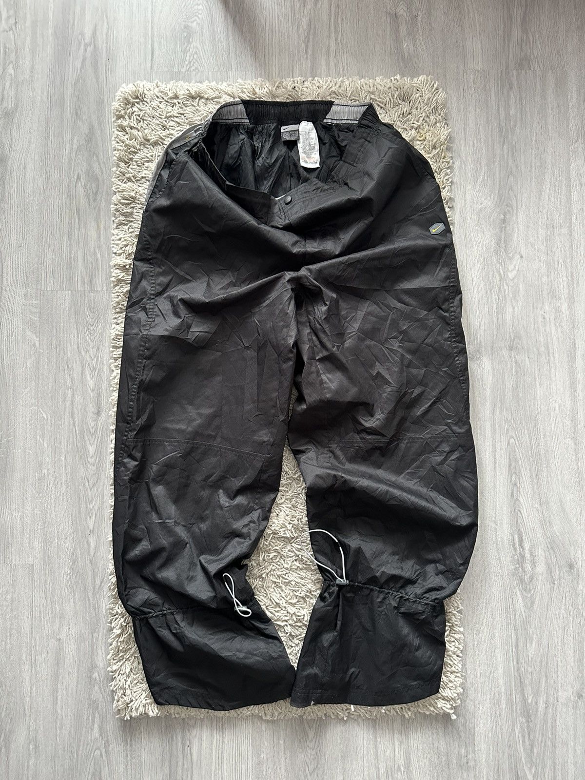 Nike Nike TN Vintage Nylon Pants Y2K Size US 34 / EU 50 - 1 Thumbnail