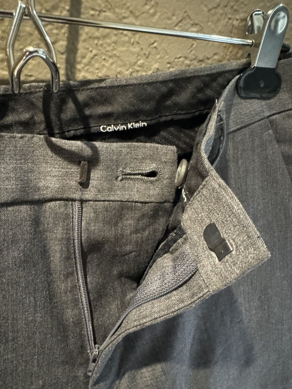 Calvin Klein Calvin Klein Dark Grey Slacks Dress Pants 30 x 30 Button Size US 30 / EU 46 - 6 Thumbnail