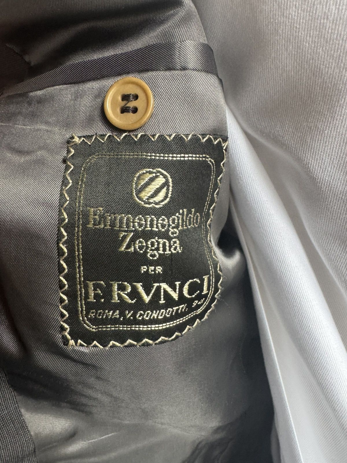 Ermenegildo Zegna Ermenegildo Zegna Grey suit 48 Size 48R - 4 Thumbnail