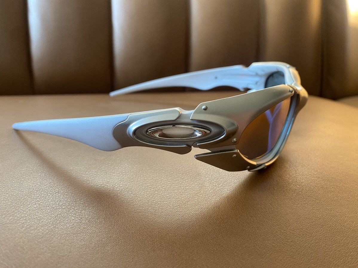 Oakley Plate - Slippy shades