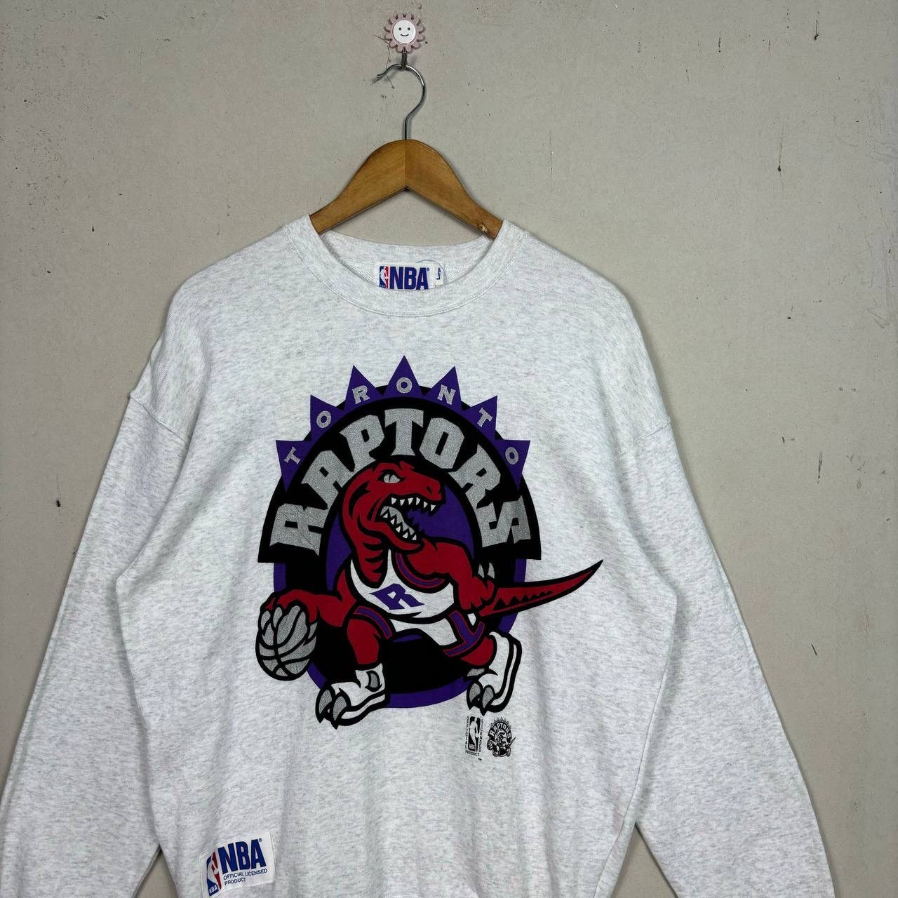 NBA Vintage 90s Toronto Raptors NBA Dino Logo Sweatshirt L Size US L / EU 52-54 / 3 - 3 Thumbnail