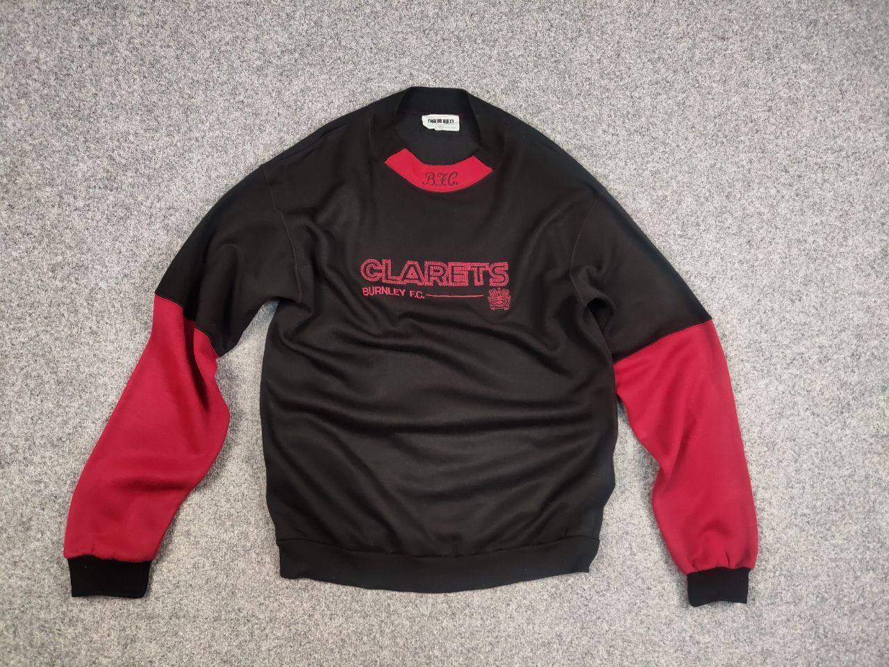 Japanese Brand Vintage Burnley football Club Authentic Clarets Sweatshirt Size US M / EU 48-50 / 2 - 10 Thumbnail