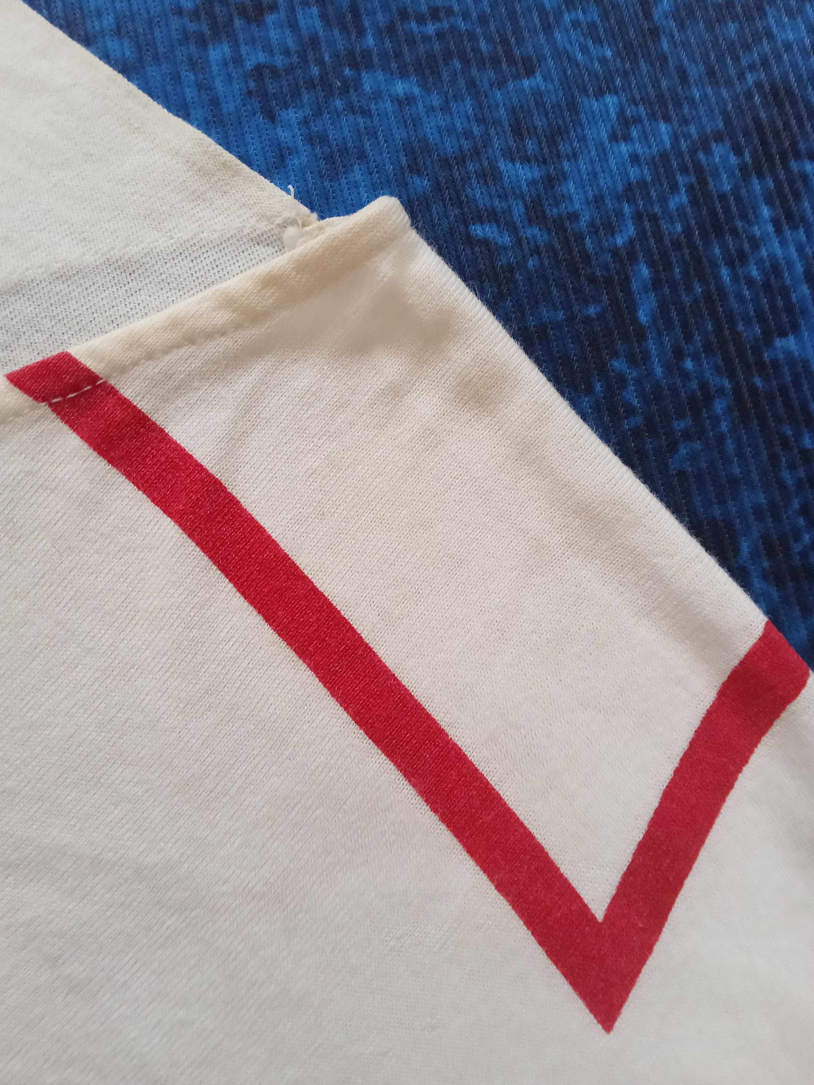 Levi's Levi's Extremely Rare Design T Shirt Size US L / EU 52-54 / 3 - 11 Thumbnail