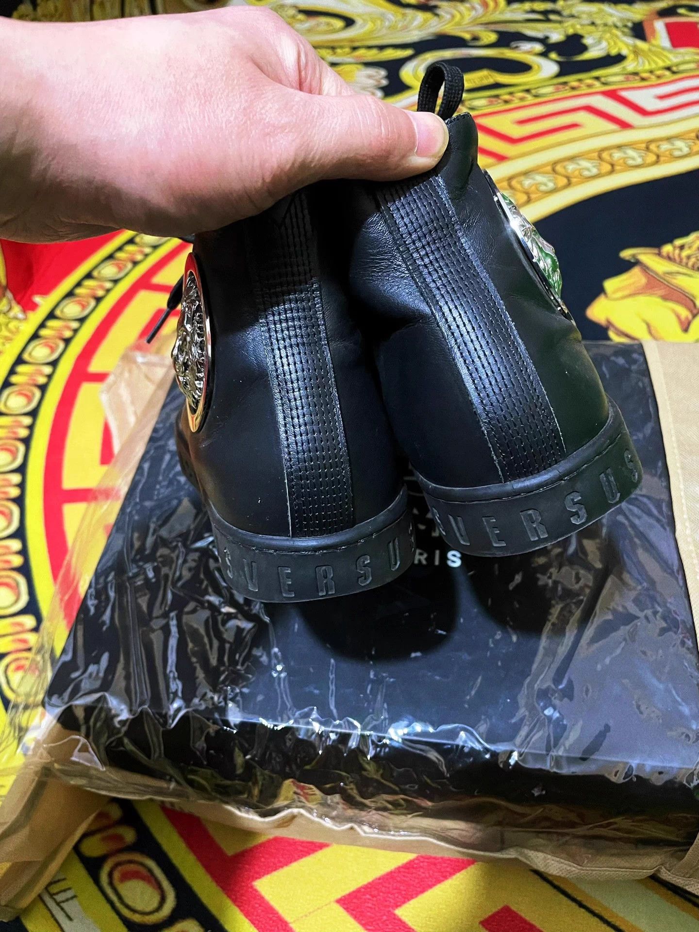 Versace Versace Lion Head Logo Leather 98 New EU40 Size US 7 / EU 40 - 4 Thumbnail