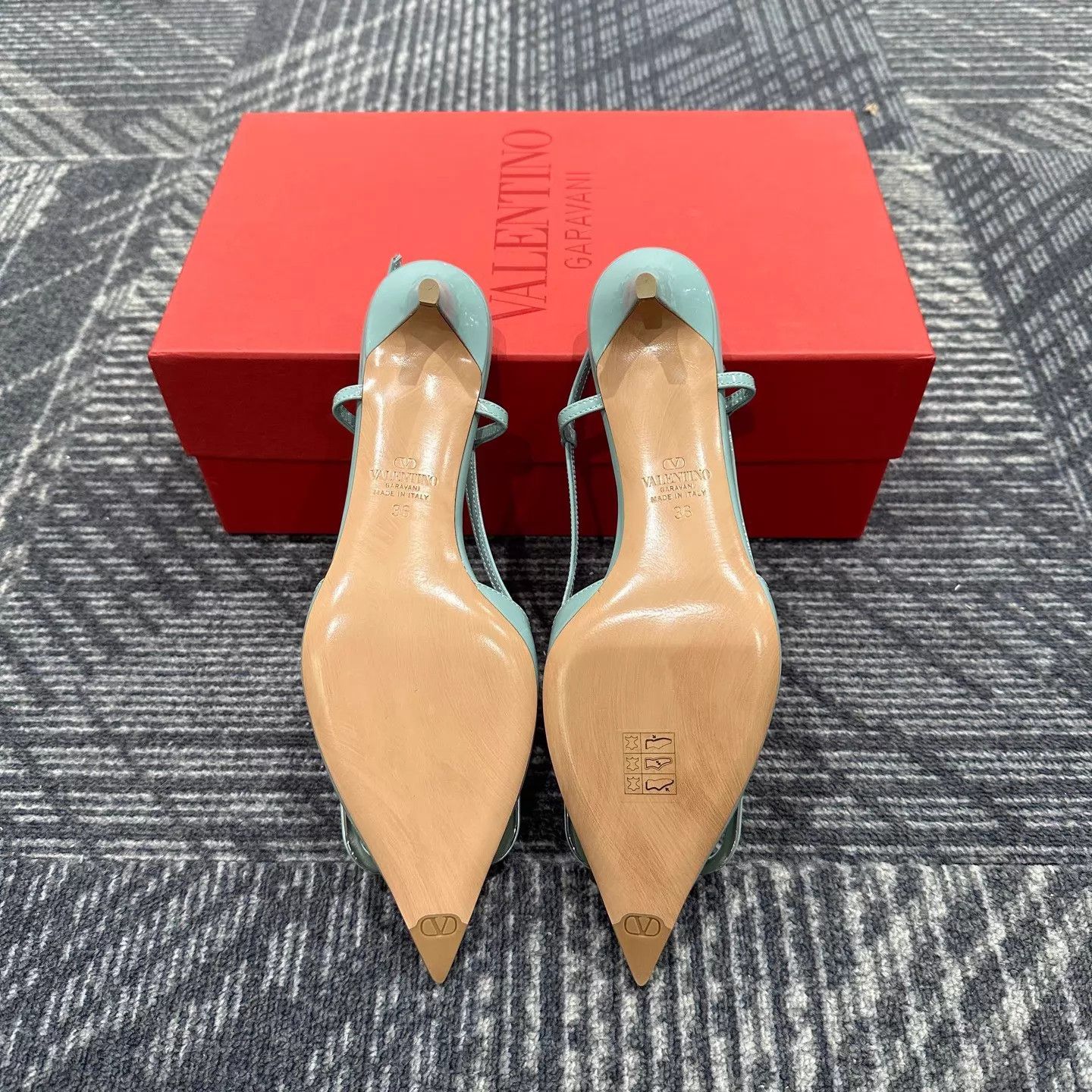 Valentino Valentino VLOGO Leather Buckle Stiletto Heels 36 Size US 5.5 / IT 35.5 - 6 Thumbnail