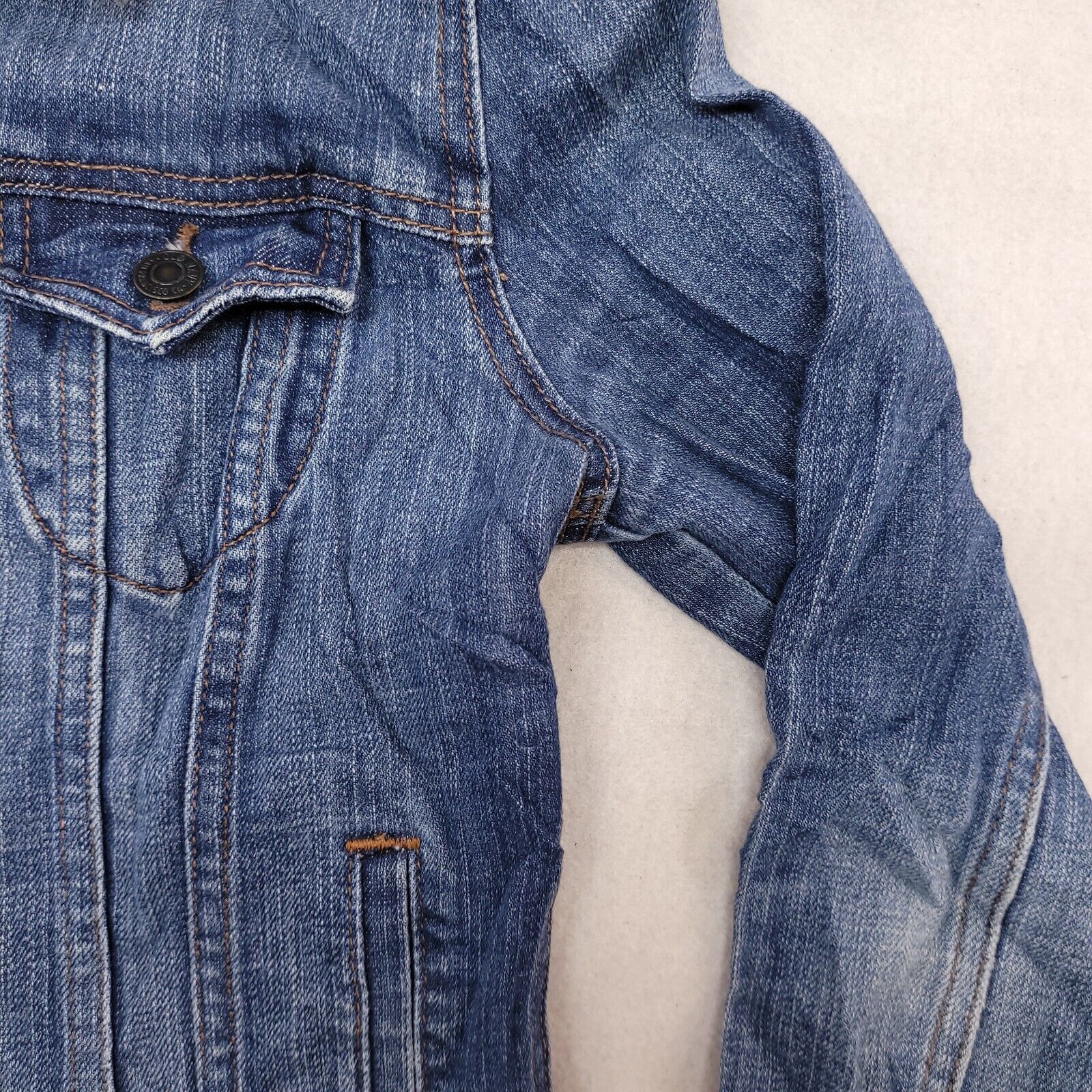 Old Navy Old Navy Casual Button Up Denim Jacket Womens Size S Blue Size S / US 4 / IT 40 - 5 Thumbnail