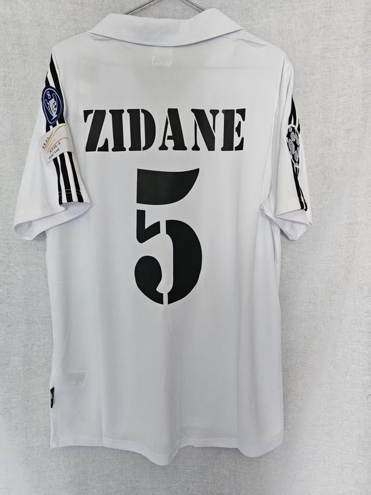 Other 2003 Real Madrid 5 Zidane Jersey Home Size US XL / EU 56 / 4 - 2 Thumbnail