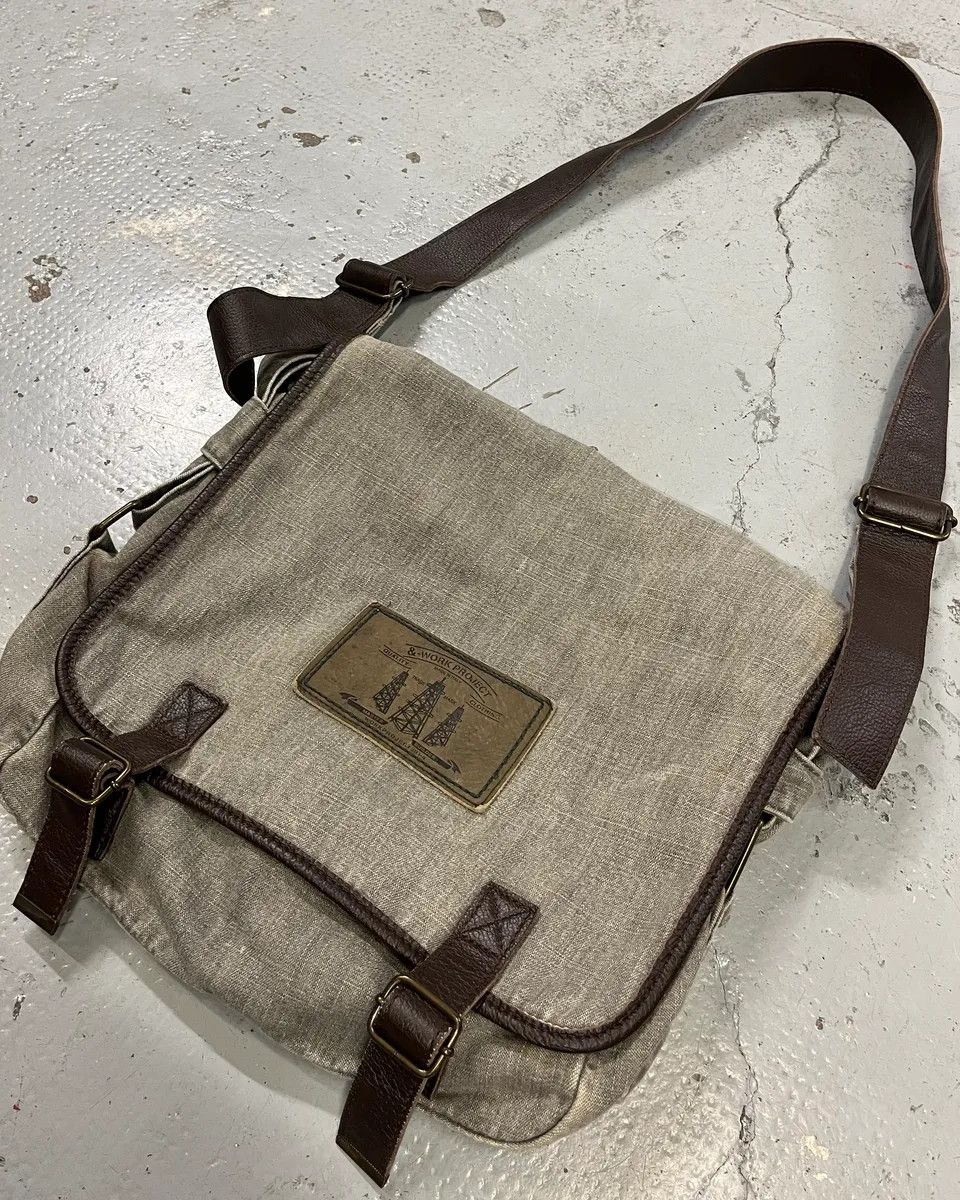 Dolce & Gabbana 2000s Dolce & Gabbana Grey Denim Strap Messenger Bag Size ONE SIZE - 3 Thumbnail
