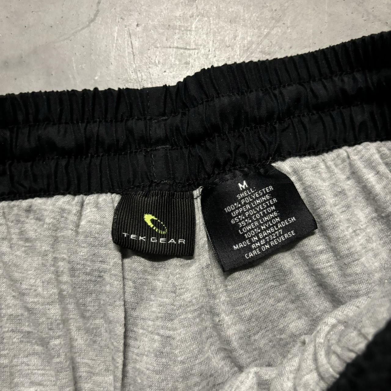 Japanese Brand × Vintage Crazy Vintage Y2K/2000s Baggy Black Grey Striped Skater Drill Essential Track Pants! Size US 32 / EU 48 - 8 Thumbnail