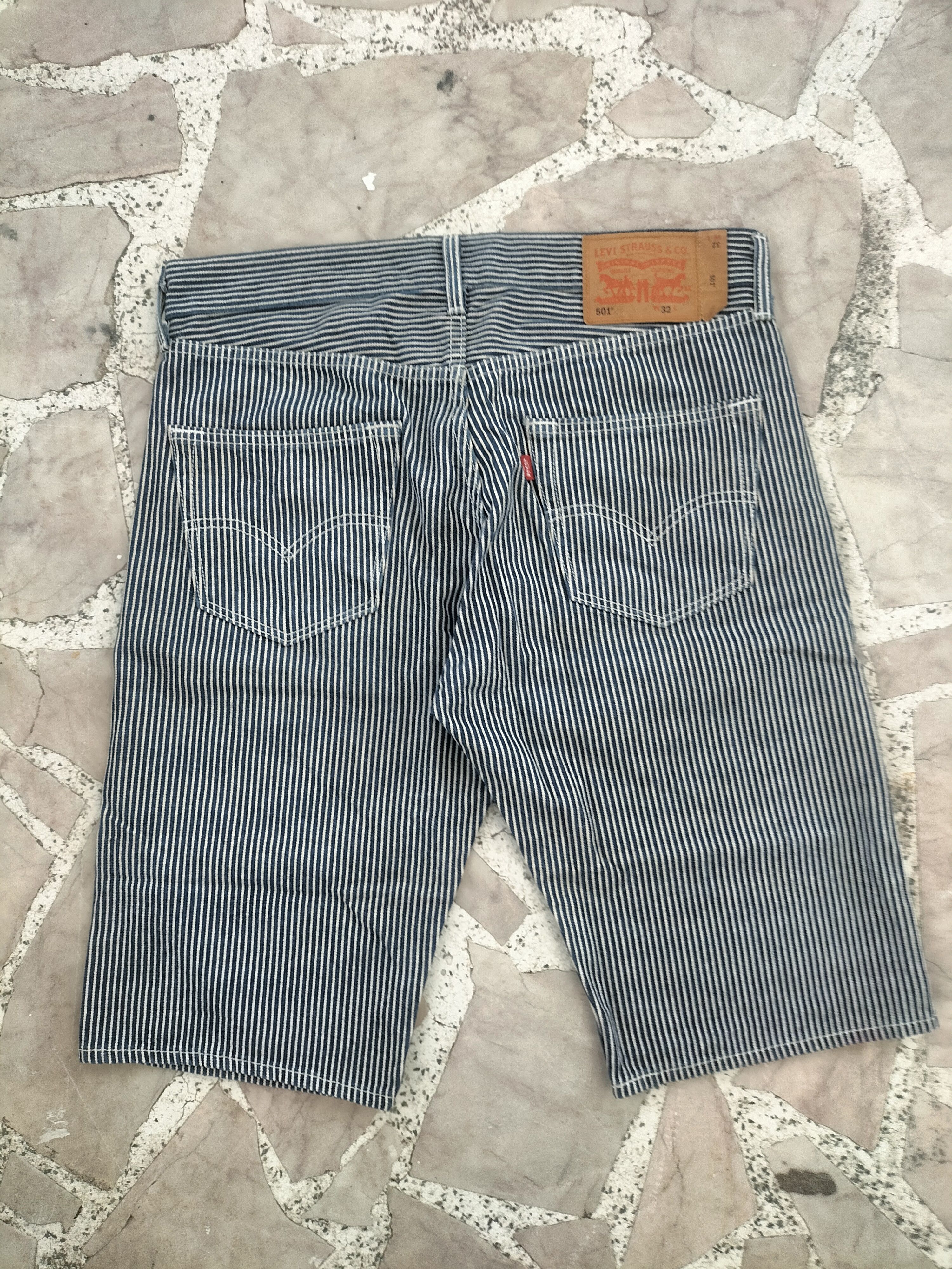 Levi's Levis 501 Short Pants Button Fly Size US 32 / EU 48 - 3 Thumbnail