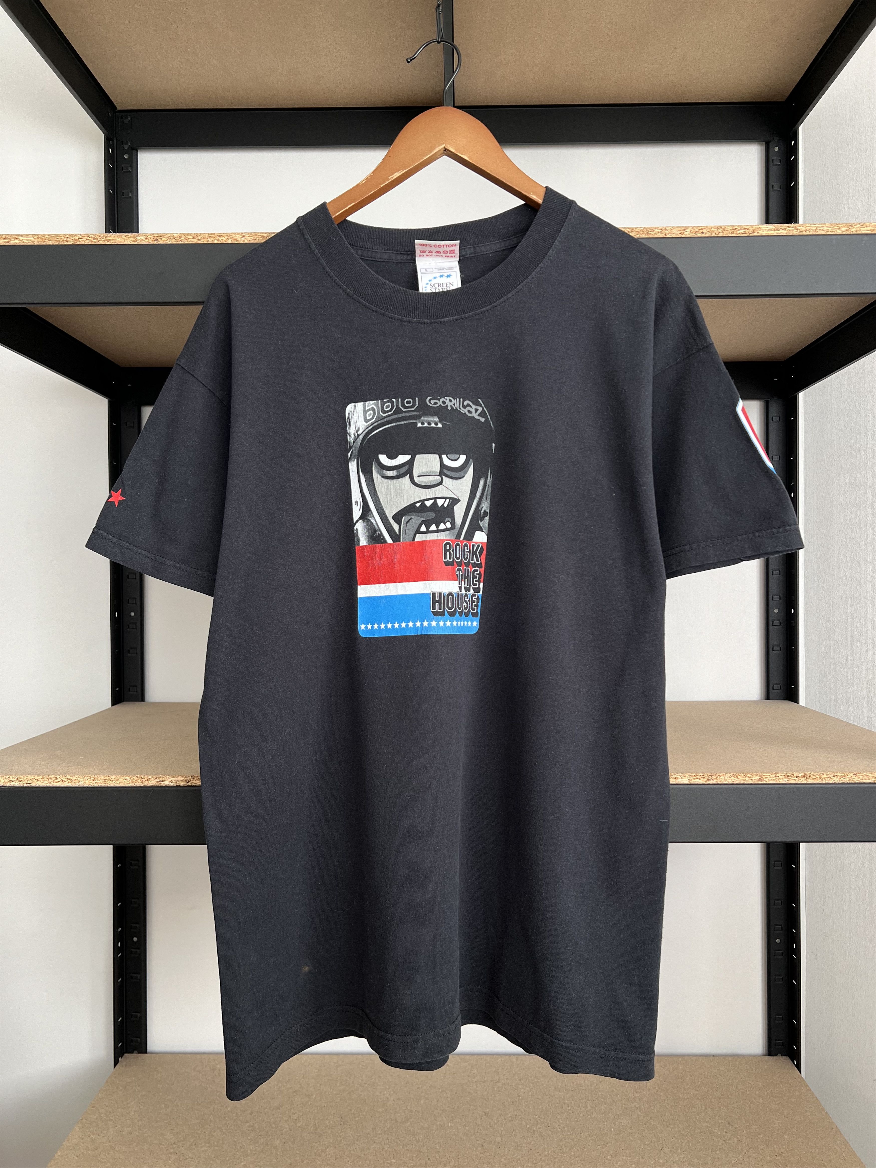 Band Tees Vintage 2001 Gorillaz Rock The House #78 Black T-shirt Size US L / EU 52-54 / 3 - 1 Thumbnail