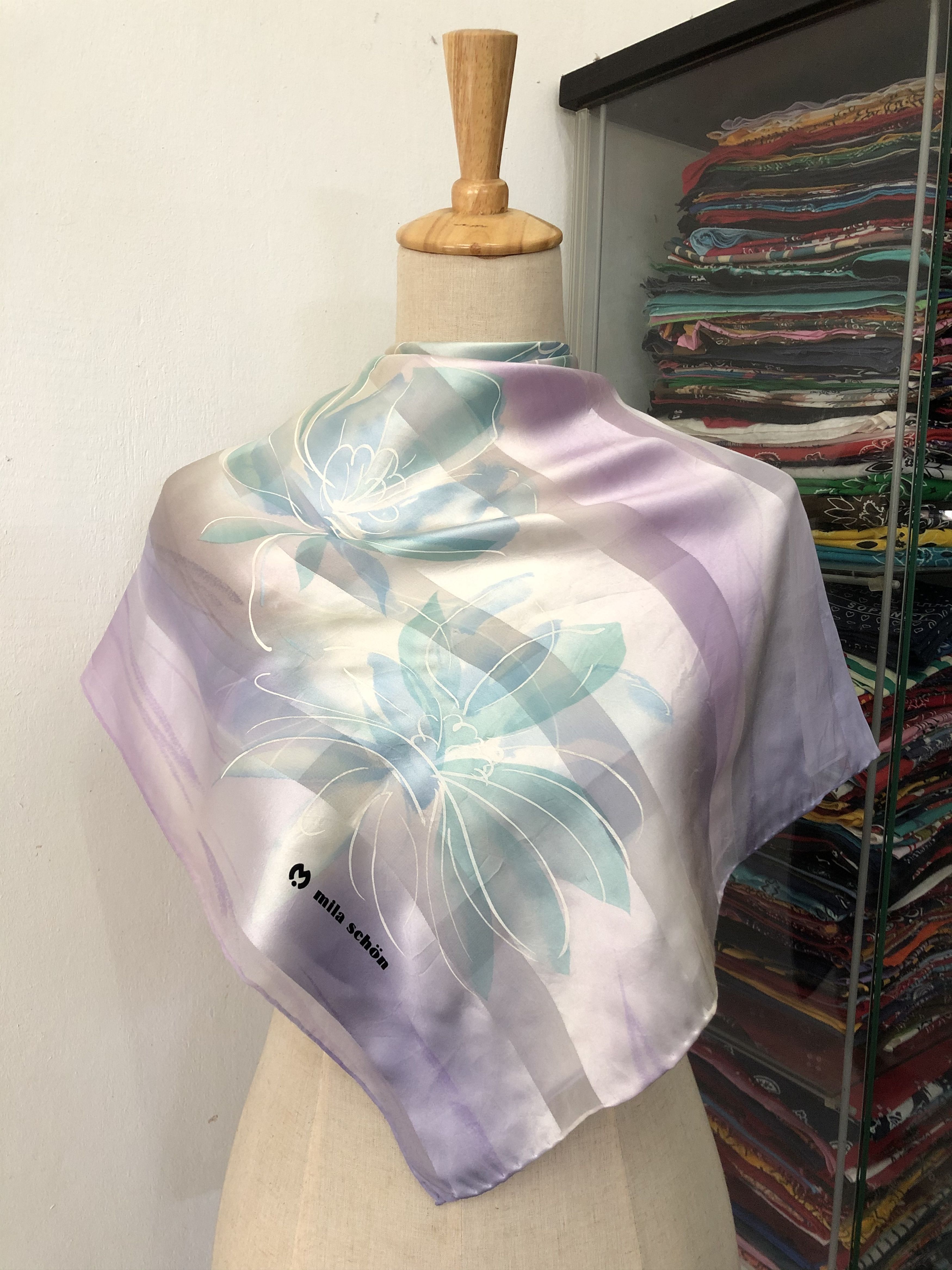 Mila Schon × Vintage Vintage Mila Schon Silk Scarf Size ONE SIZE - 1 Thumbnail