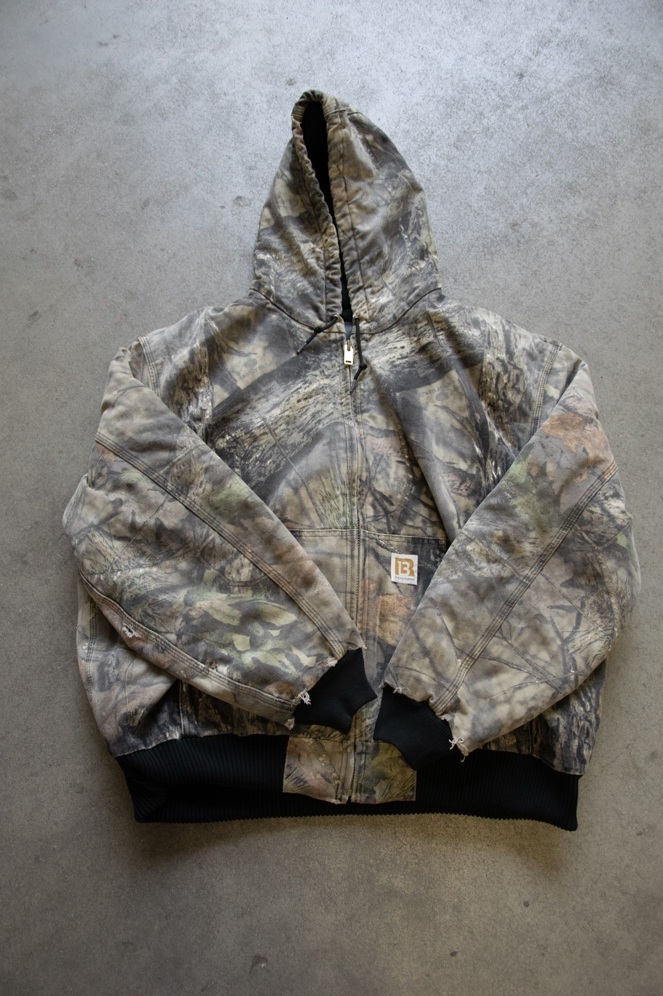 Carhartt × Mossy Oaks × R13 R13 X CARHARTT X MOSSY OAK HOODED JACKET Size US M / EU 48-50 / 2 - 2 Thumbnail