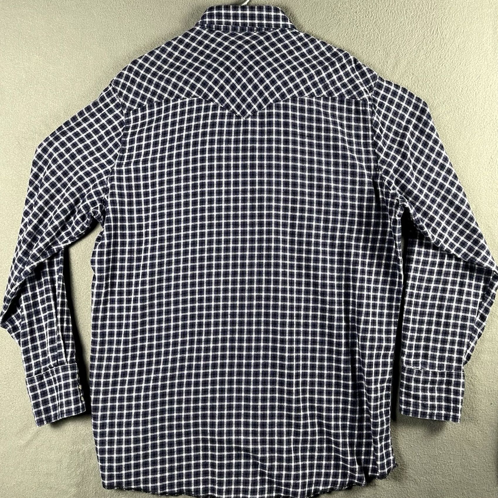 Wrangler VINTAGE Wrangler Pearl Snap Flannel Shirt Men’s XLT Blue Check Heavyweight VTG Wrangler Shirt Men’s XLT Blue Check Heavyweight Size US XL / EU 56 / 4 - 4 Thumbnail