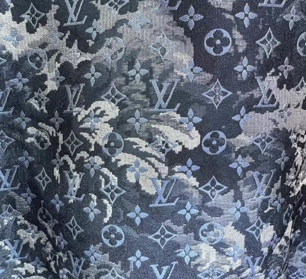 Louis Vuitton Louis Vuitton 50 Tapestry Monogram Windbreaker Hoodie Jacket Size US M / EU 48-50 / 2 - 4 Thumbnail