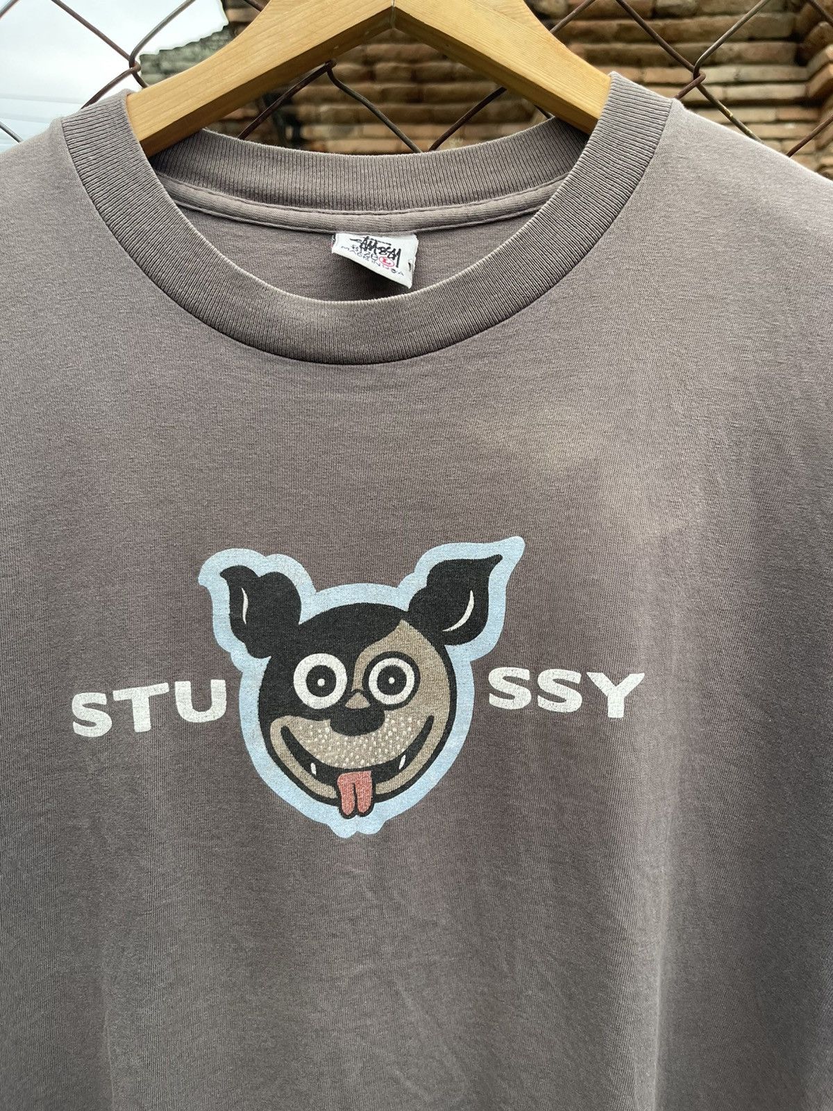 Stussy Rare Vintage 1990s Stussy Dog Graphic Faded T Shirt Large Size US L / EU 52-54 / 3 - 6 Thumbnail