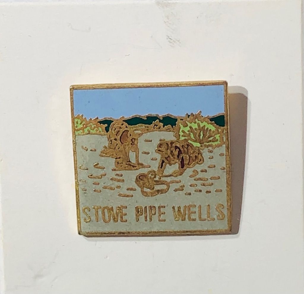 Vintage Stove Pipe Wells Vintage Landscape Enamel Lapel Pin Size ONE SIZE - 1 Thumbnail