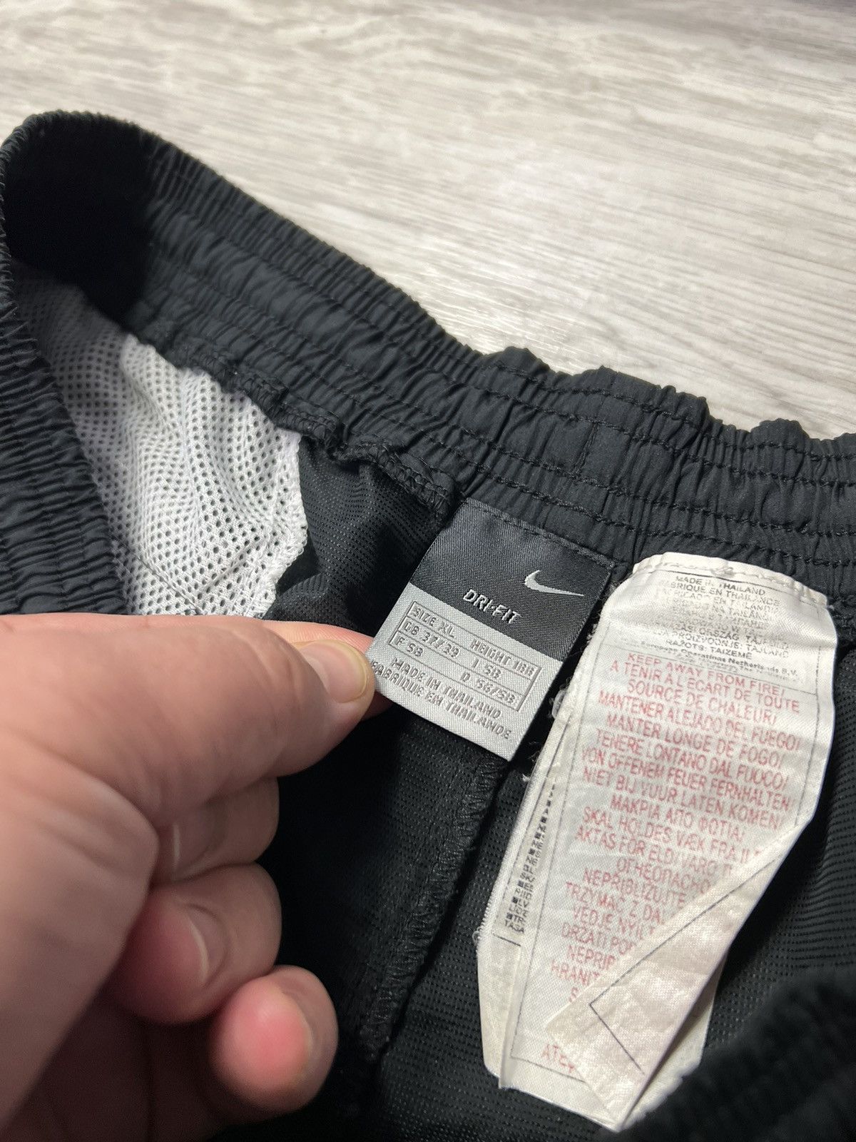 Nike × Vintage Vintage Nike Tennis Court Shorts Embroidered Swoosh Logo Size US 36 / EU 52 - 10 Thumbnail